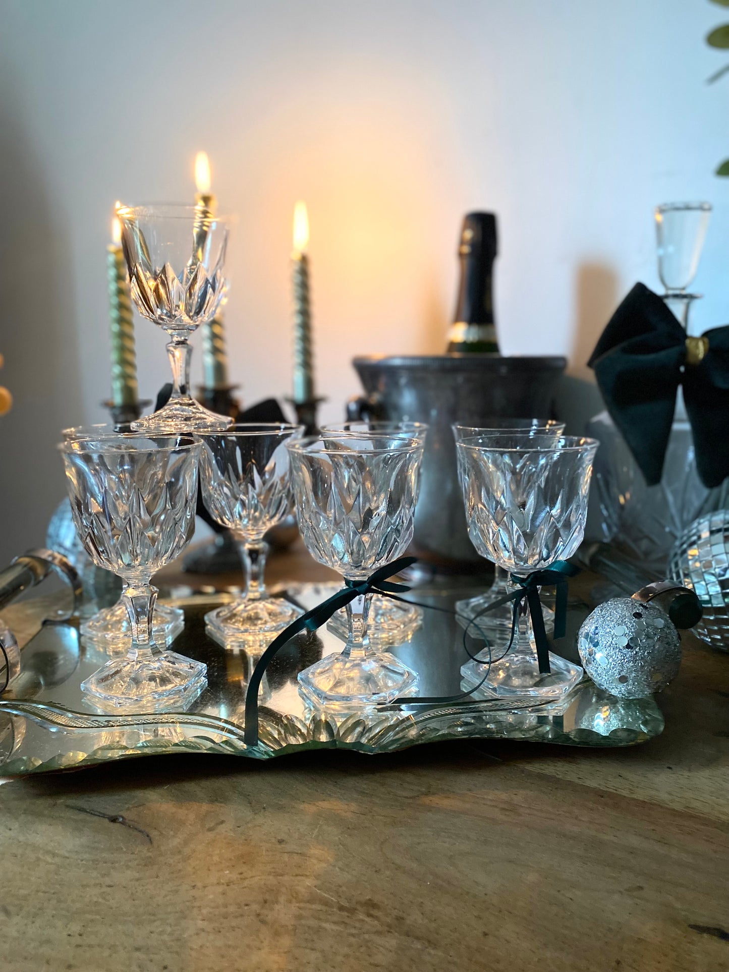 Service de verres en cristal taillé