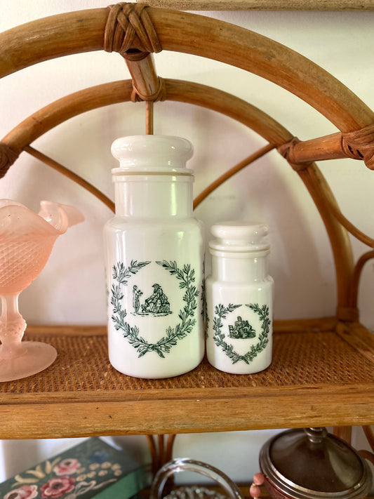 Paire de Pots d’Apothicaire en Verre de Lait 1960