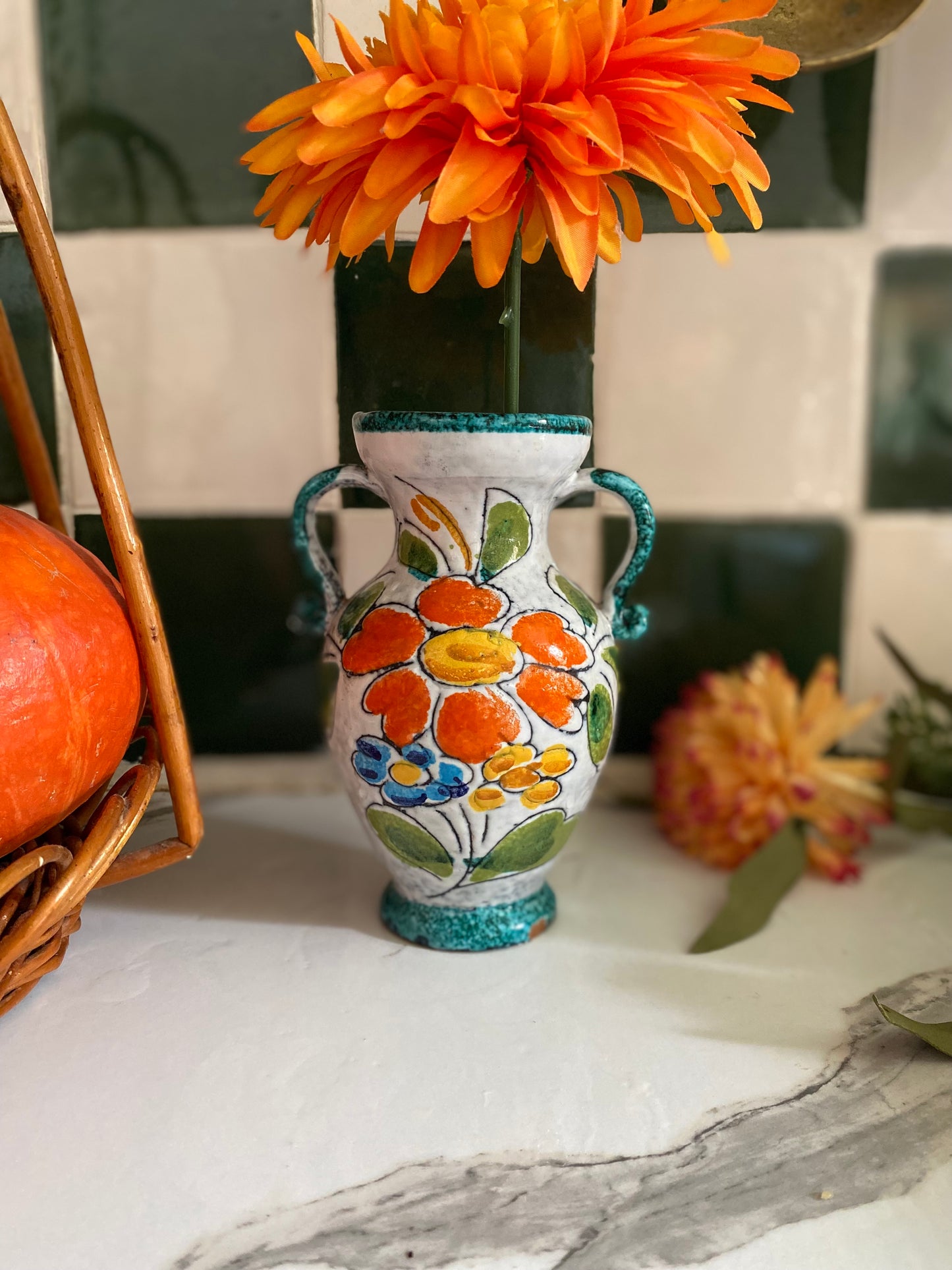 Soliflore en céramique ancienne