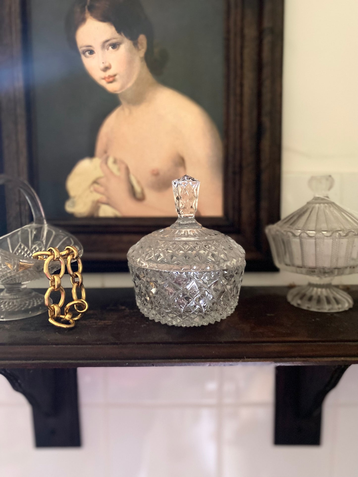 Bonbonnière en verre pressé 1950