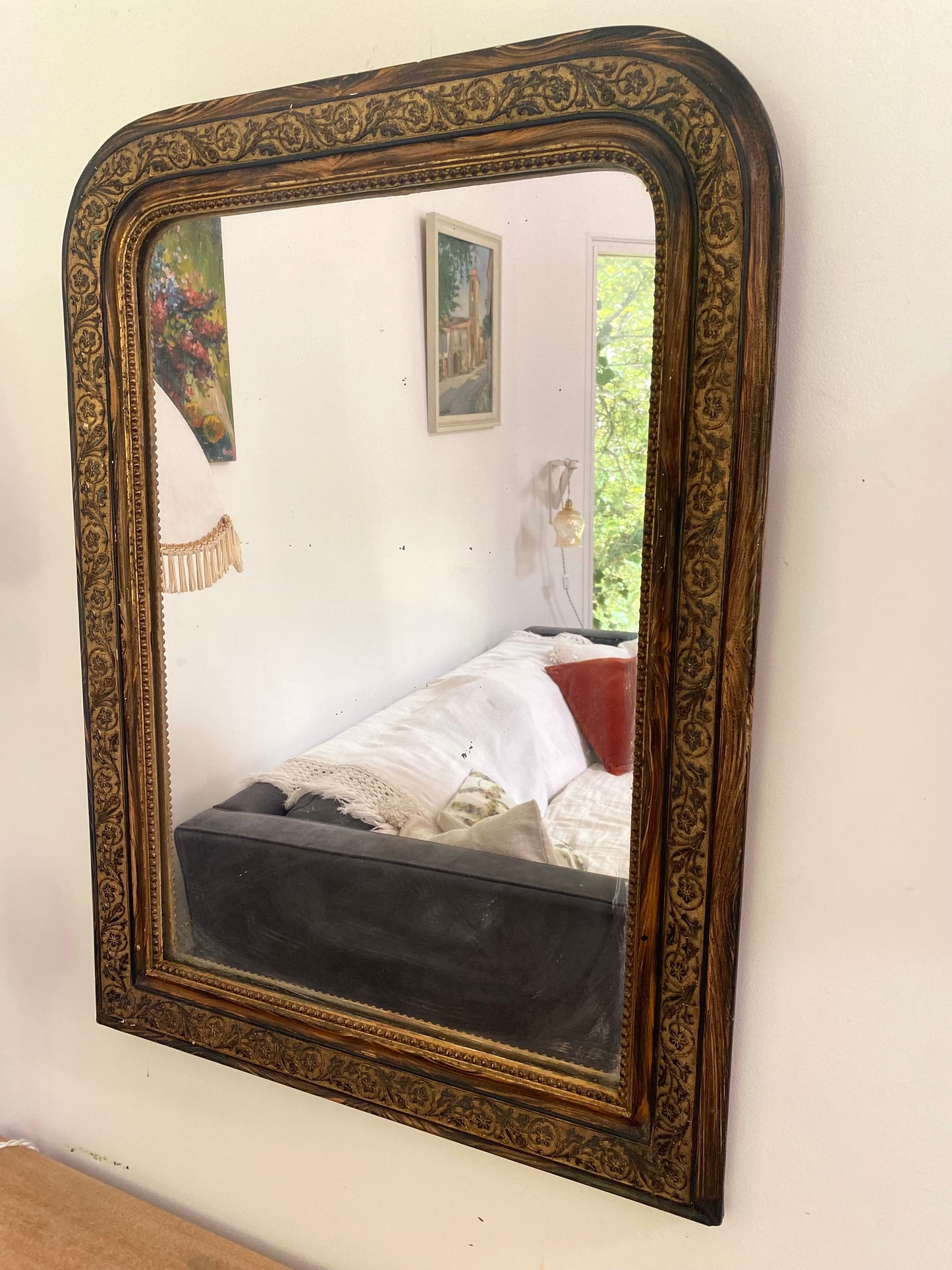 Miroir Louis-Philippe, bois et stuc doré — fin XIXe