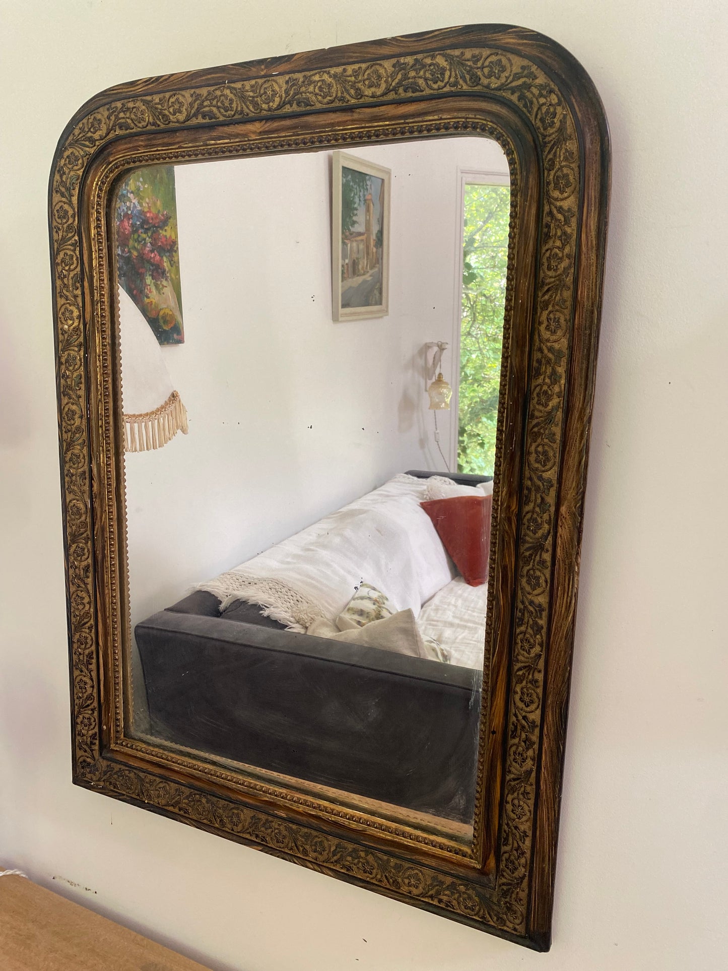 Miroir Louis-Philippe, bois et stuc doré — fin XIXe