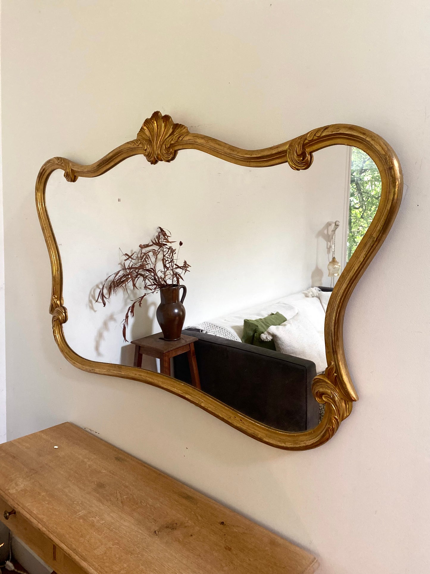 Grand miroir baroque ancien à coquille