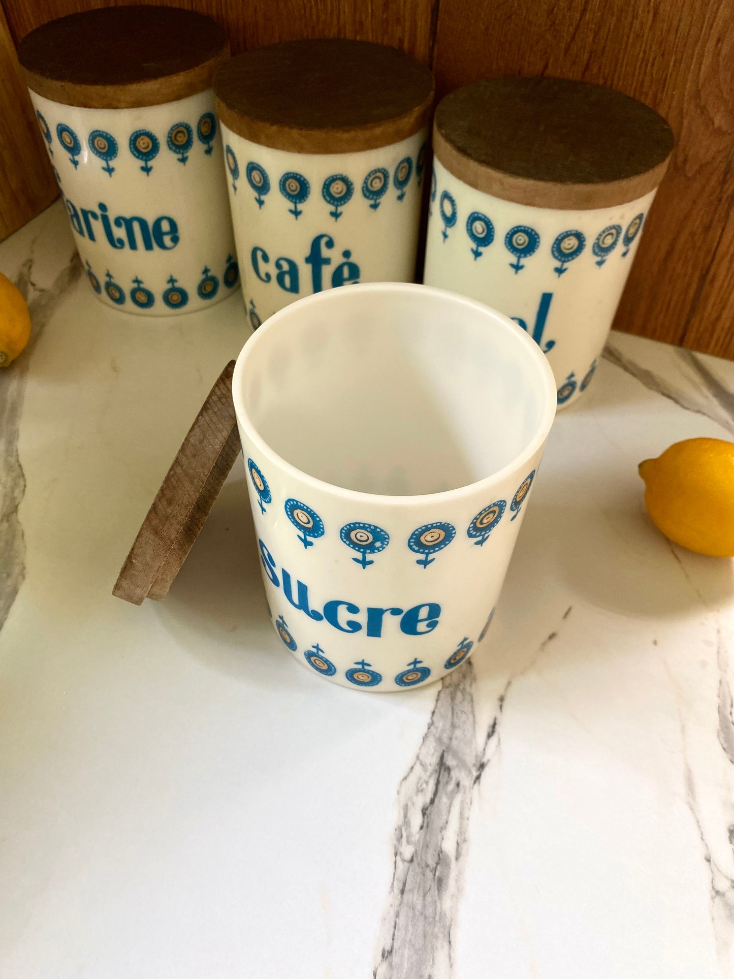 Série de pots à épices vintage