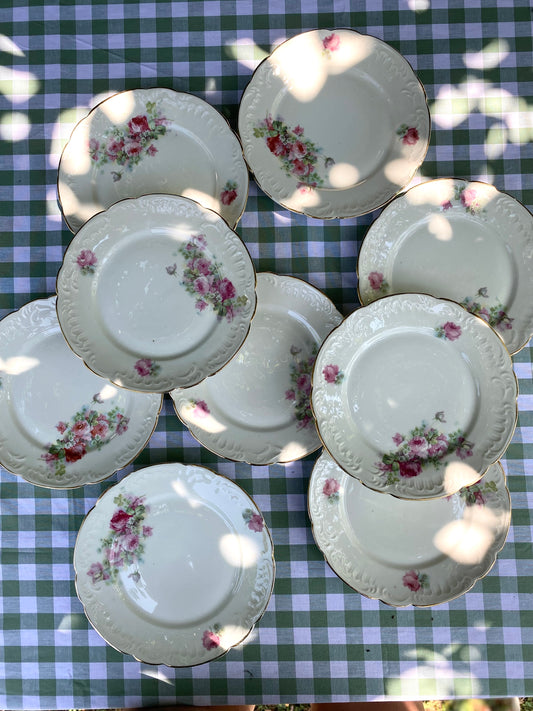 Assiettes à dessert en porcelaine, décor de roses