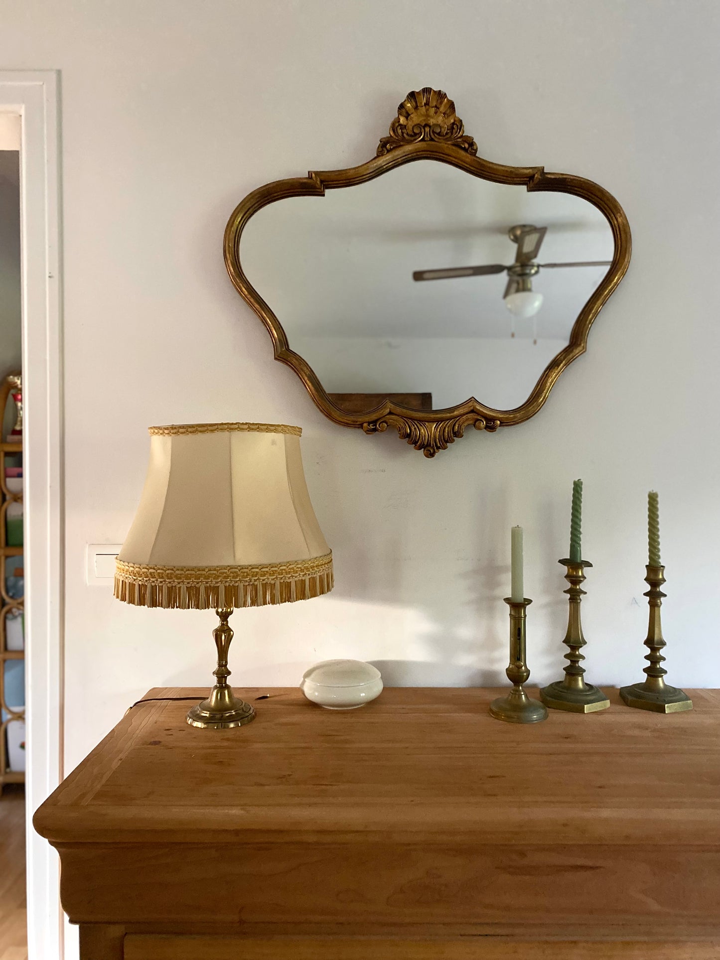 Miroir baroque ancien à coquille