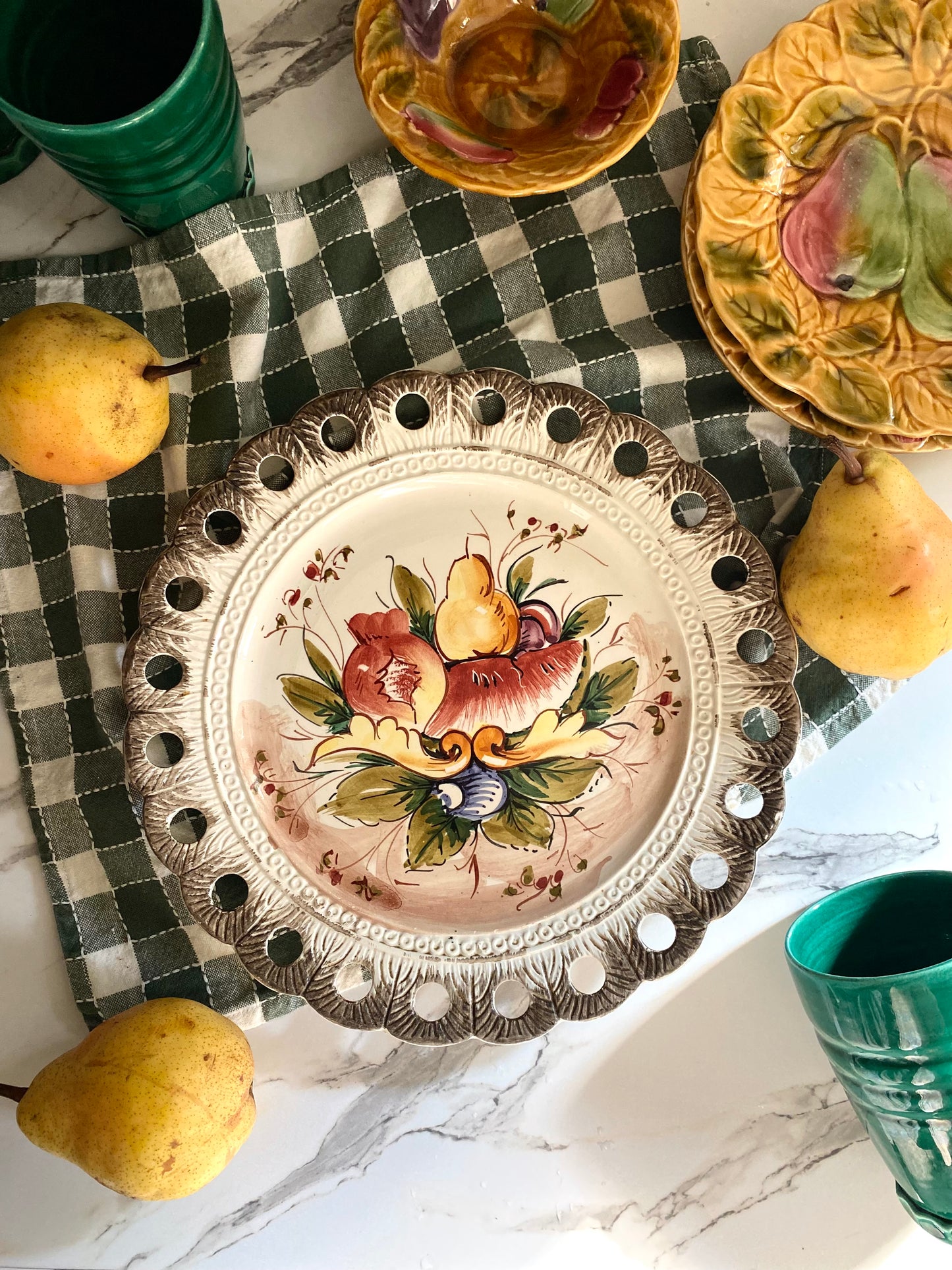 Plat en faïence ancienne