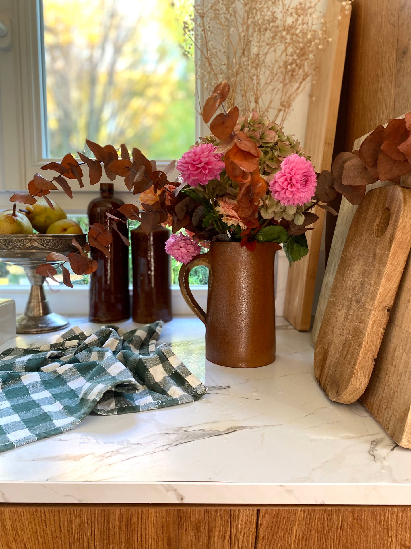 Pichet en grès ancien