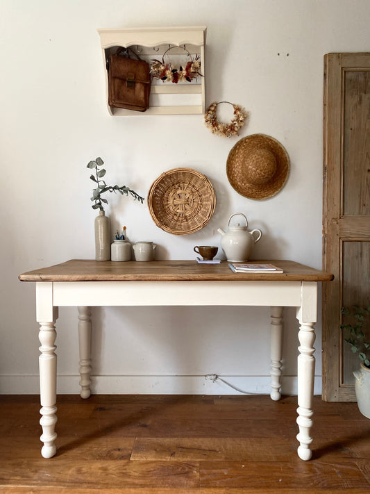Magnifique bureau ancien en bois massif