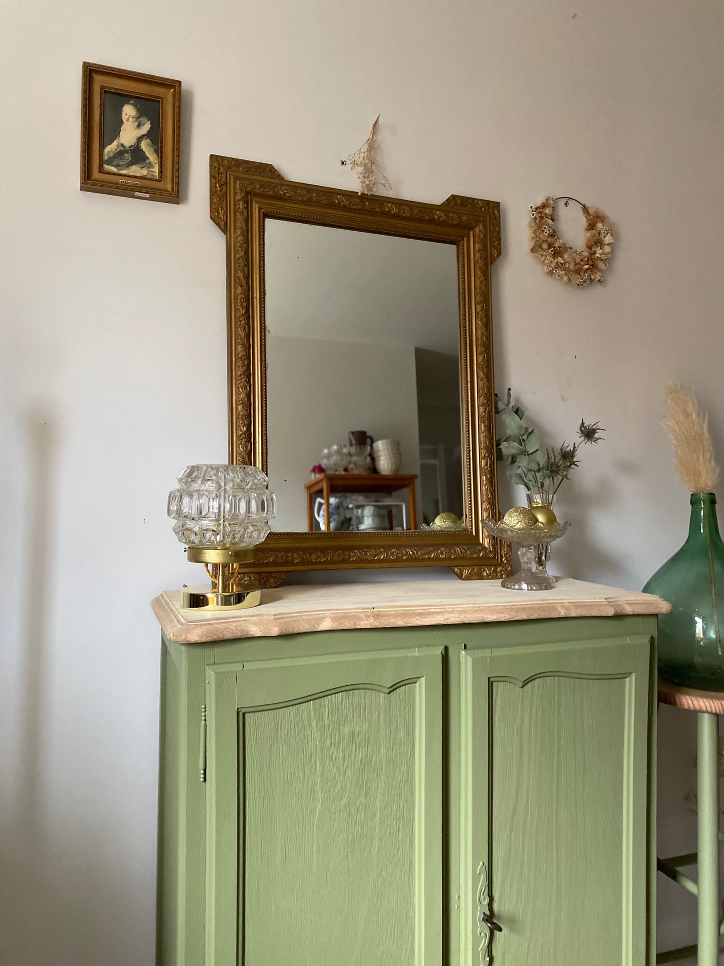 Buffet parisien ancien à chaussures