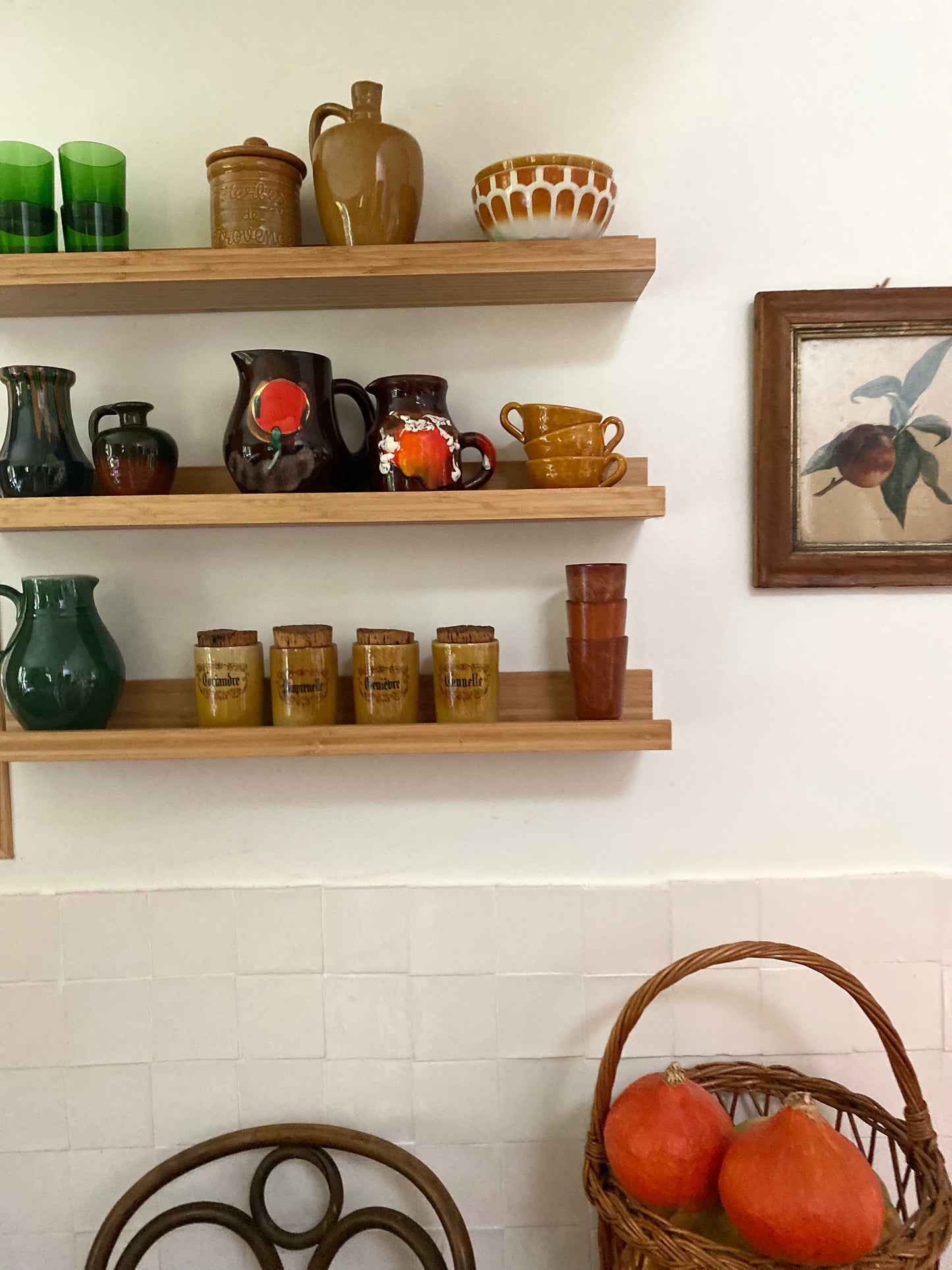 Duo de pichets en céramique ancienne