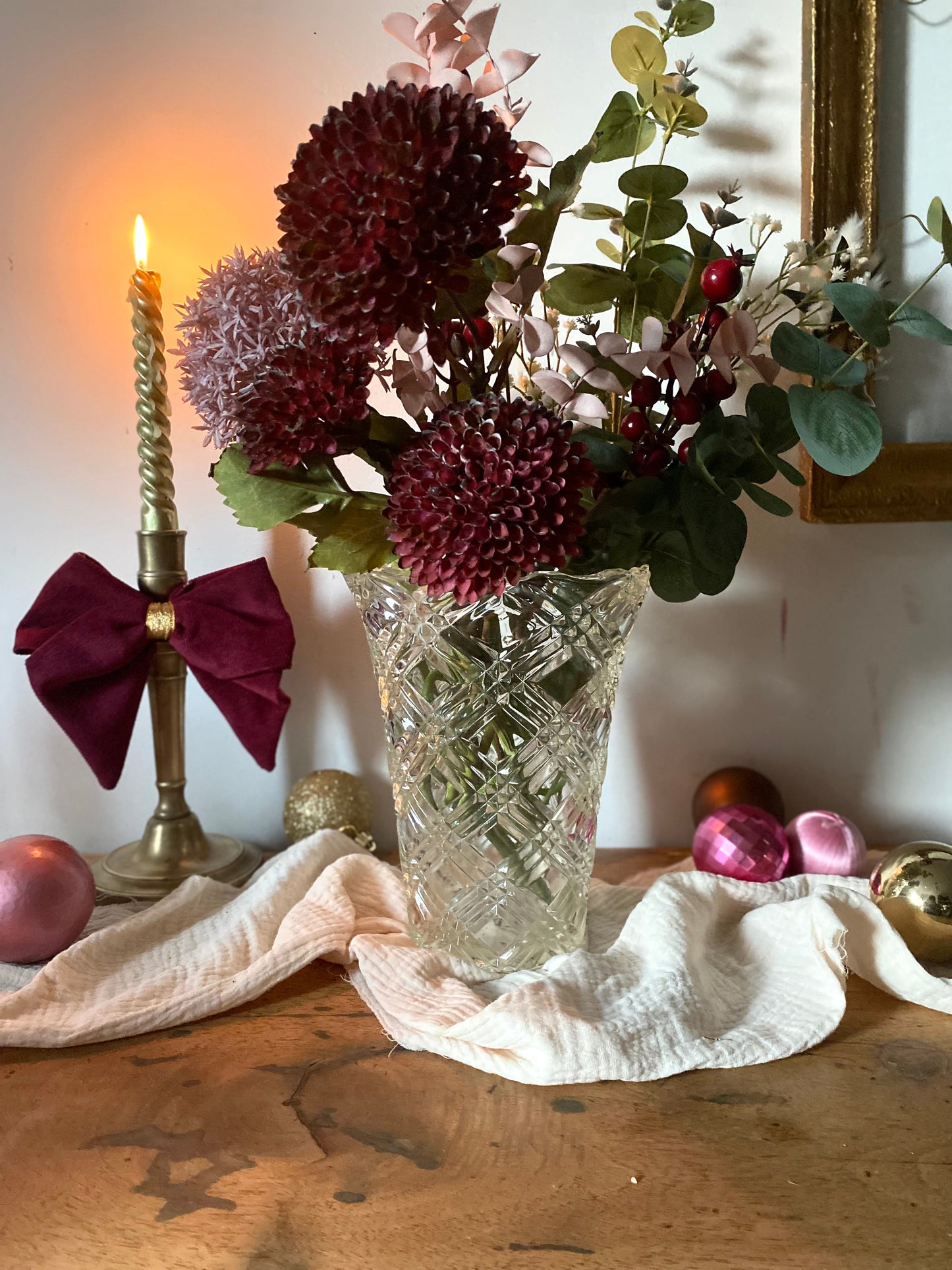 Vase en verre ciselé vintage