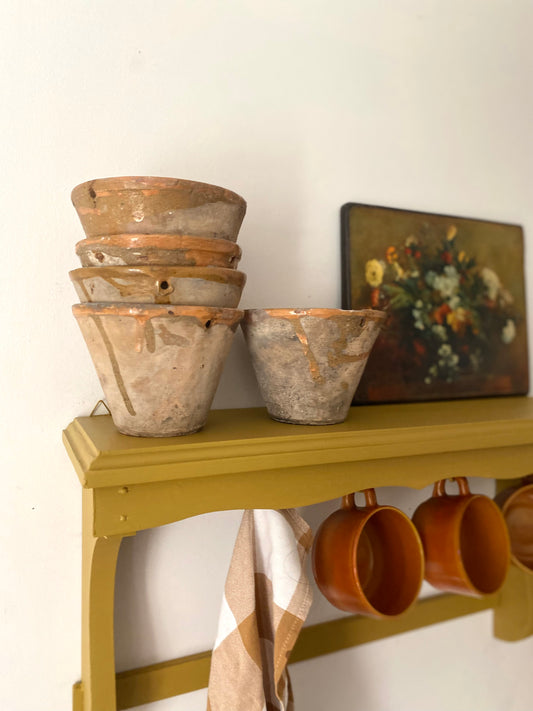 Lot de 5 pots de résinier anciens en terre vernissée