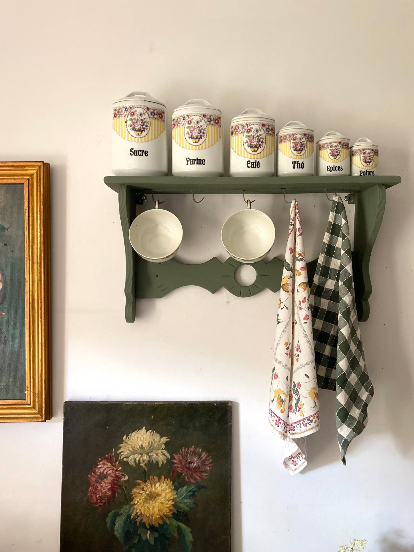 Étagère de cuisine murale vintage