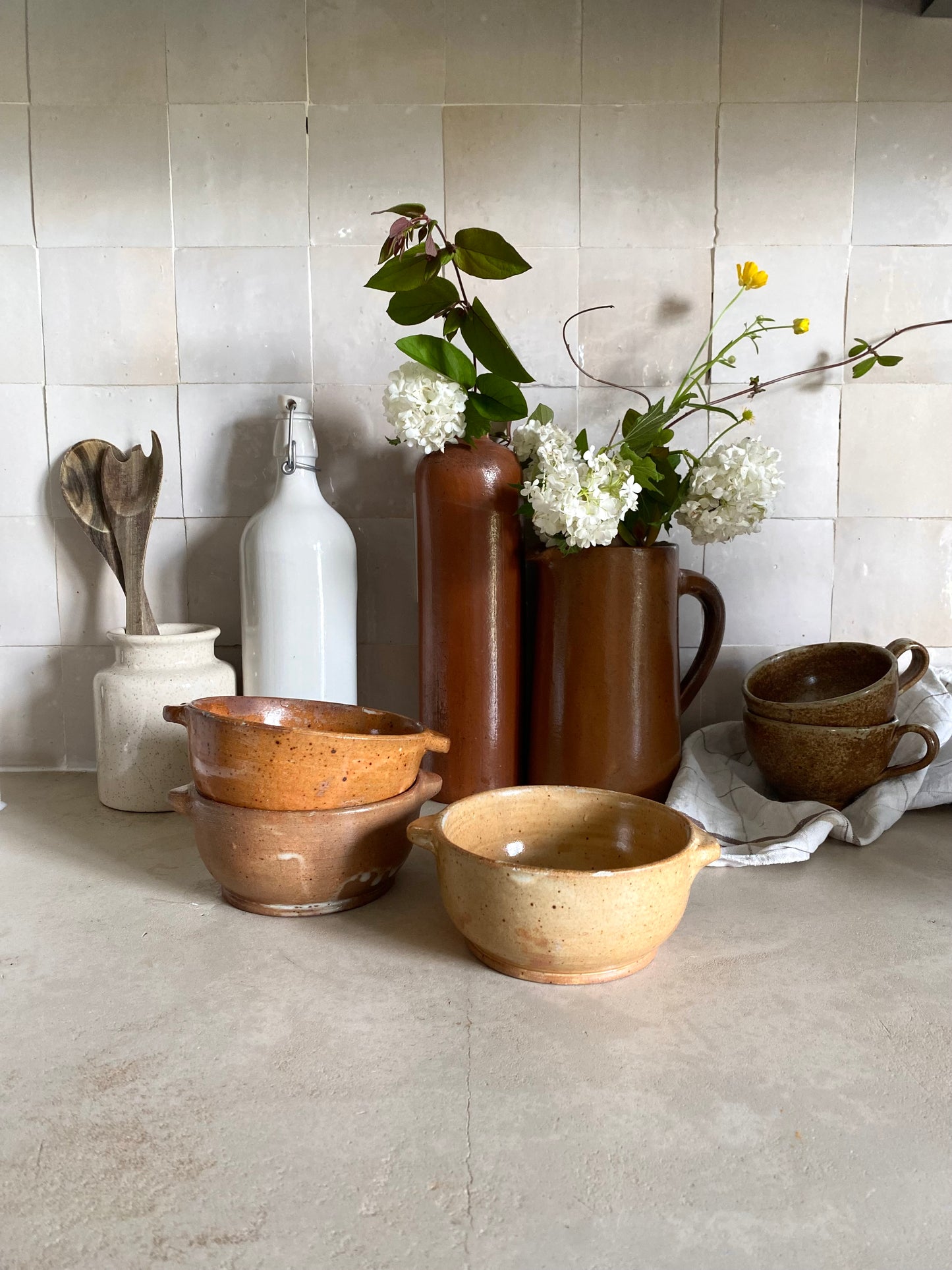 Bouteille en grès ancien