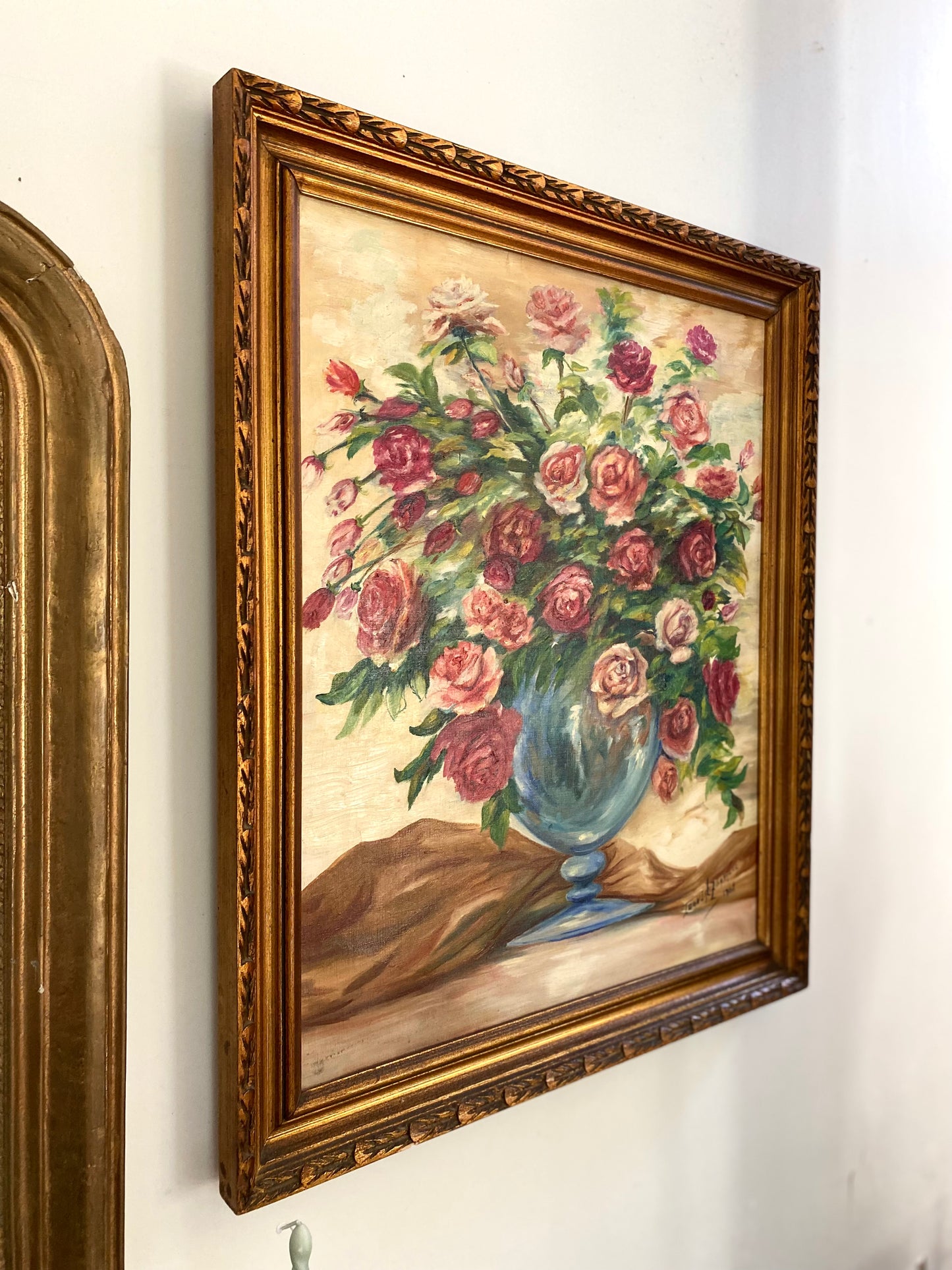 Grande Huile sur Toile "Bouquet de Roses" - Datée 1968 - Cadre Doré