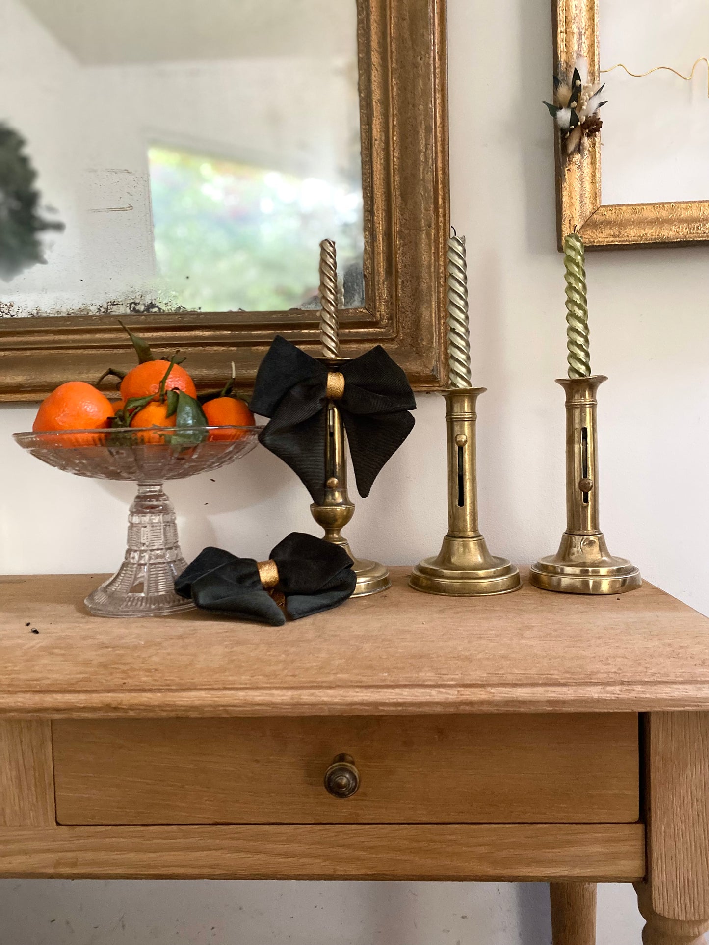 Bougeoir en laiton ancien