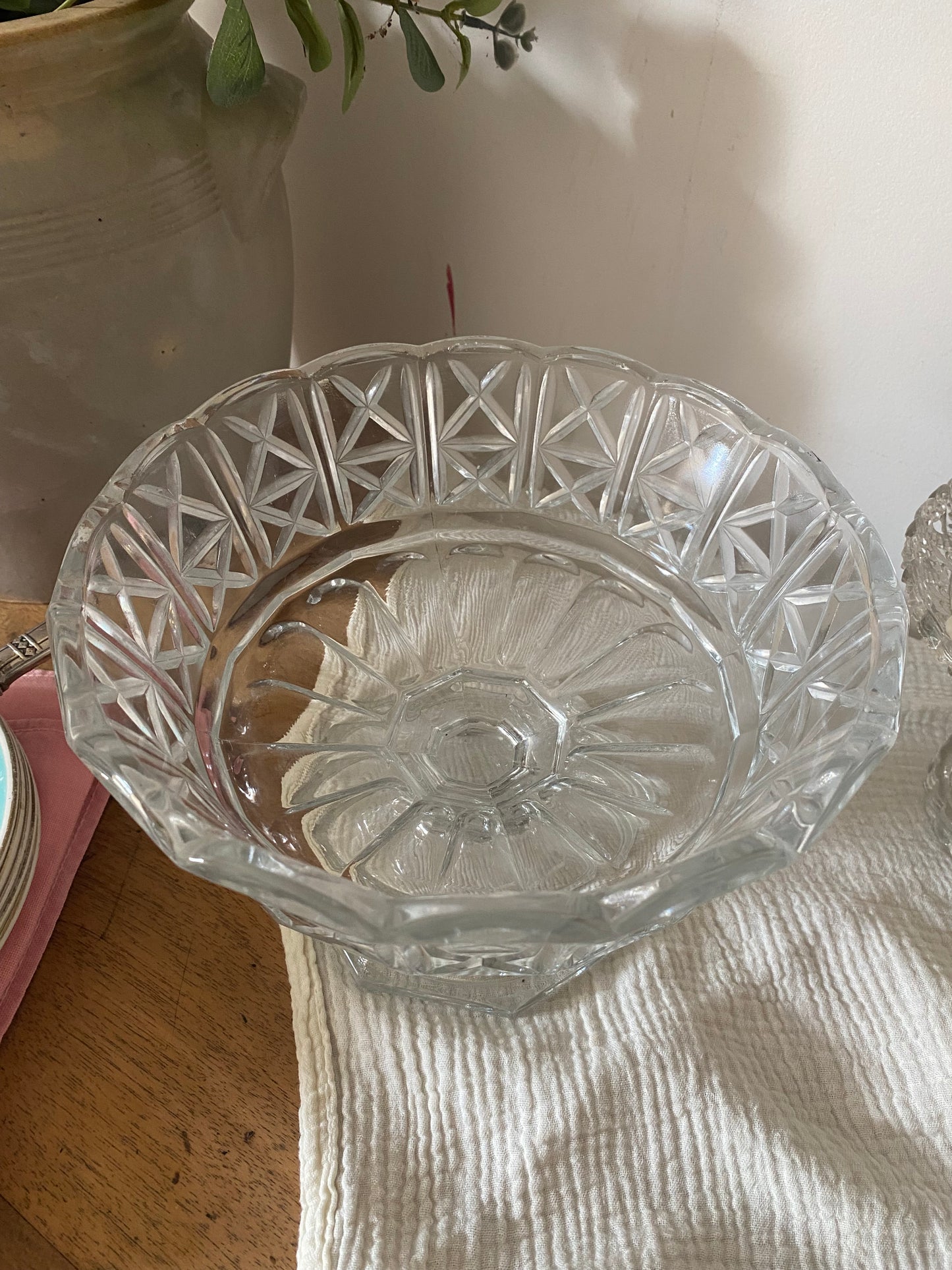 Coupe à fruits / Compotier vintage en verre moulé – Style Art Déco