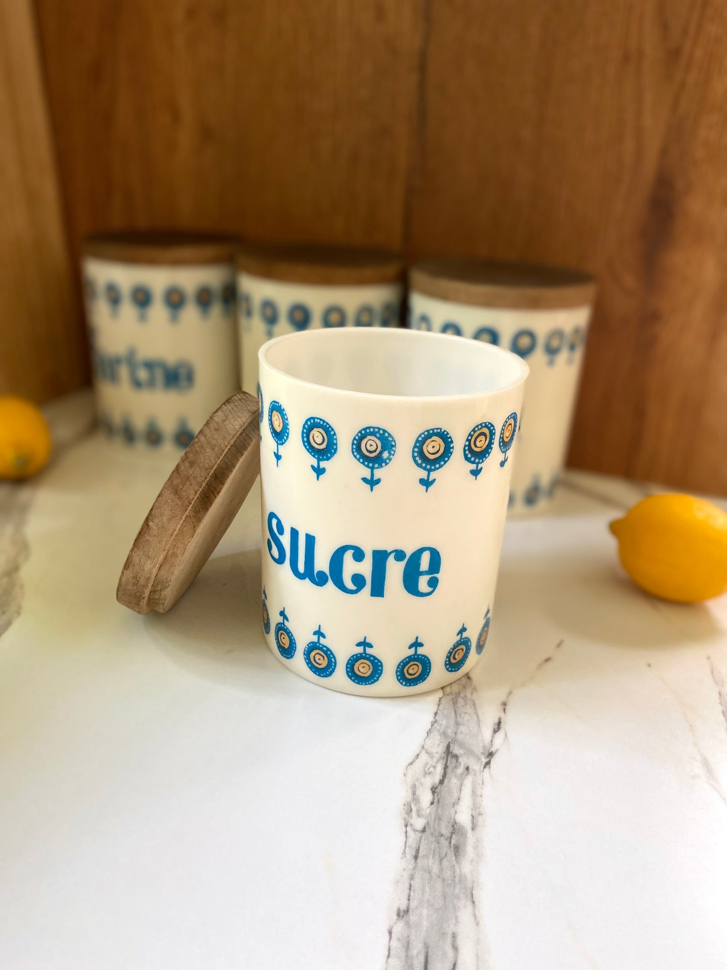 Série de pots à épices vintage