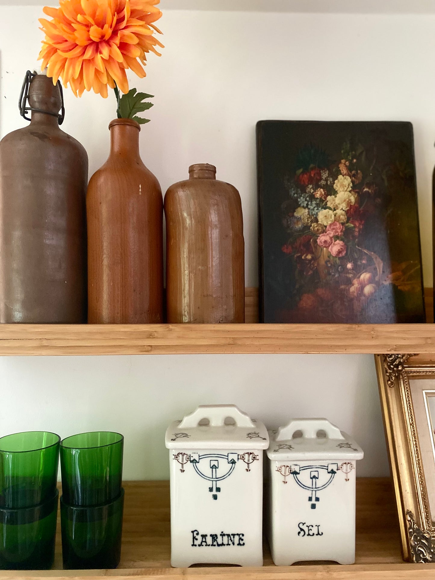 Bouteille en grès ancien