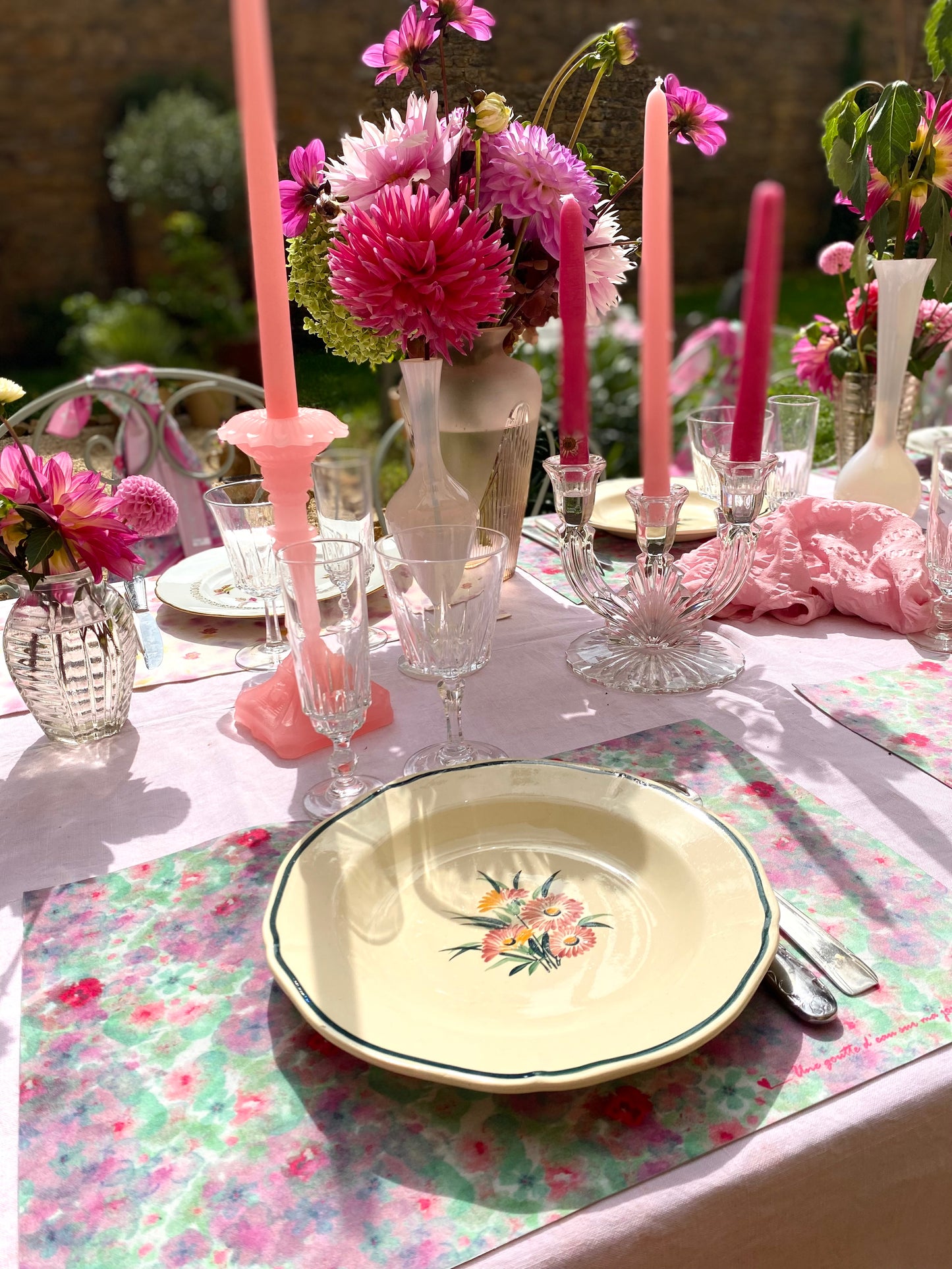 Assiettes en faïence de Gien