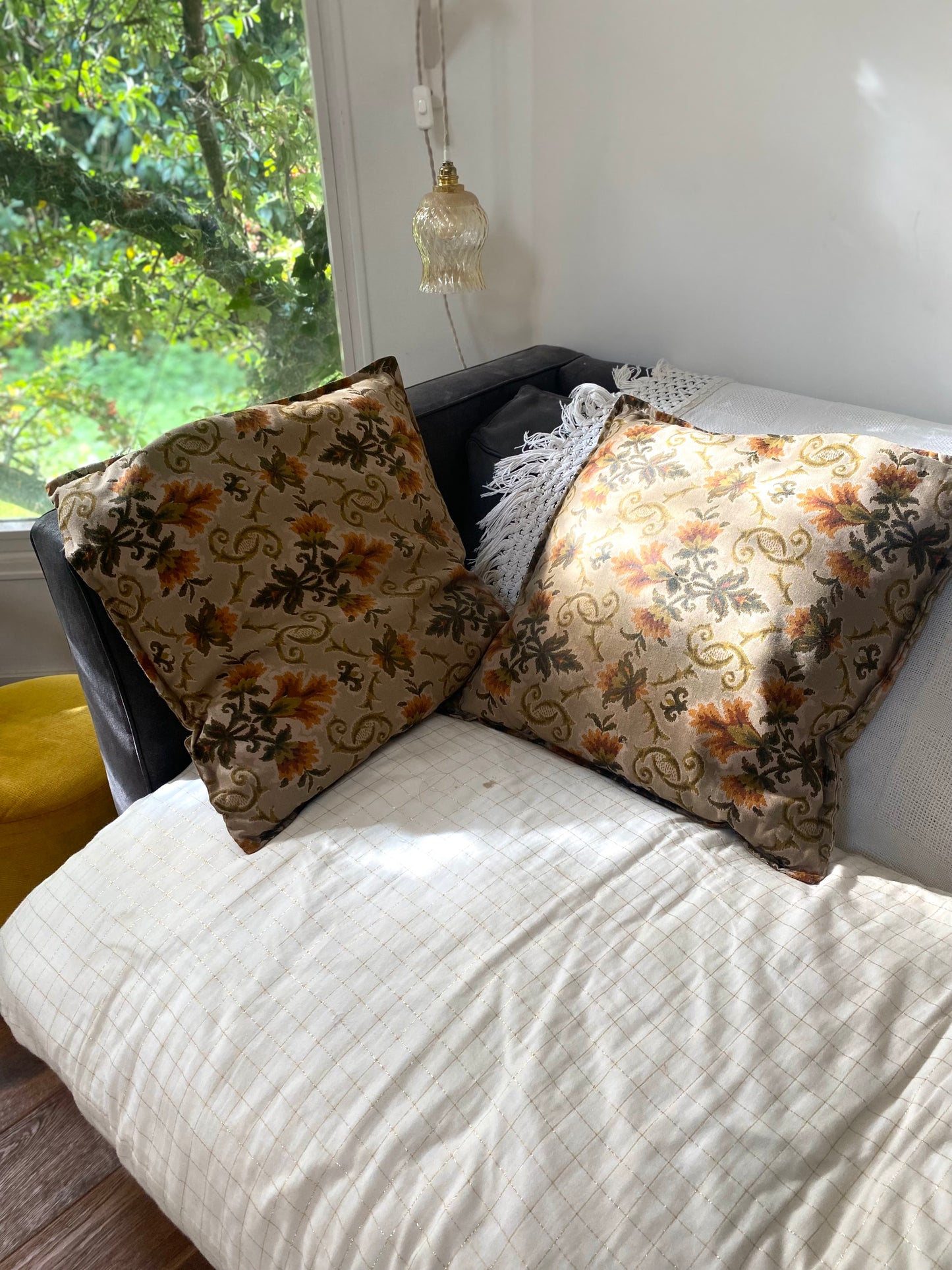 Ravissant duo de coussins en jacquard 70