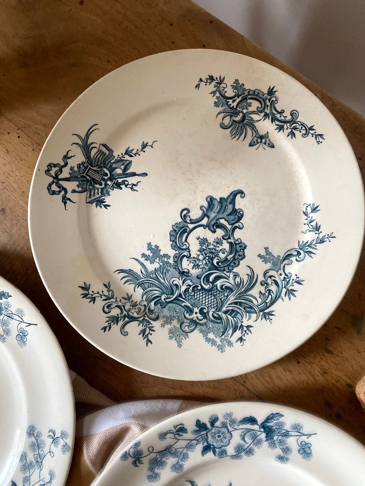 6 assiettes en faïence Terre de fer