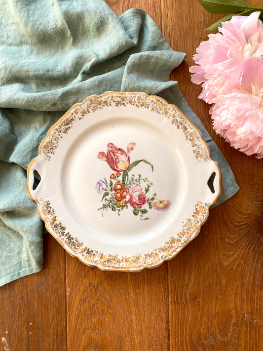 Plat de présentation en porcelaine ancienne