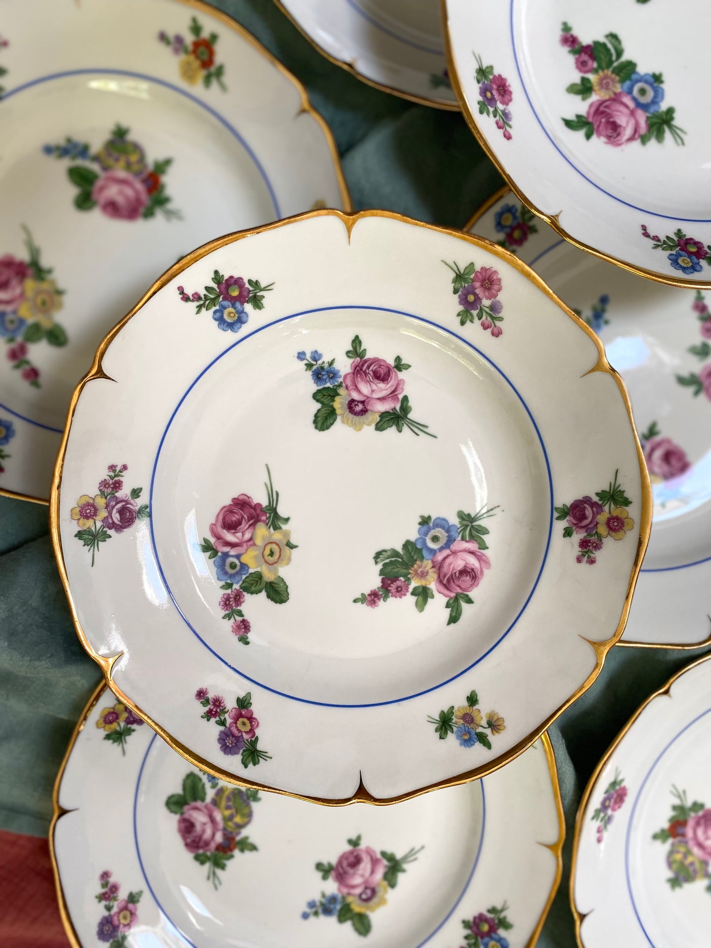 Assiettes creuses en Porcelaine de Foëcy - 1930
