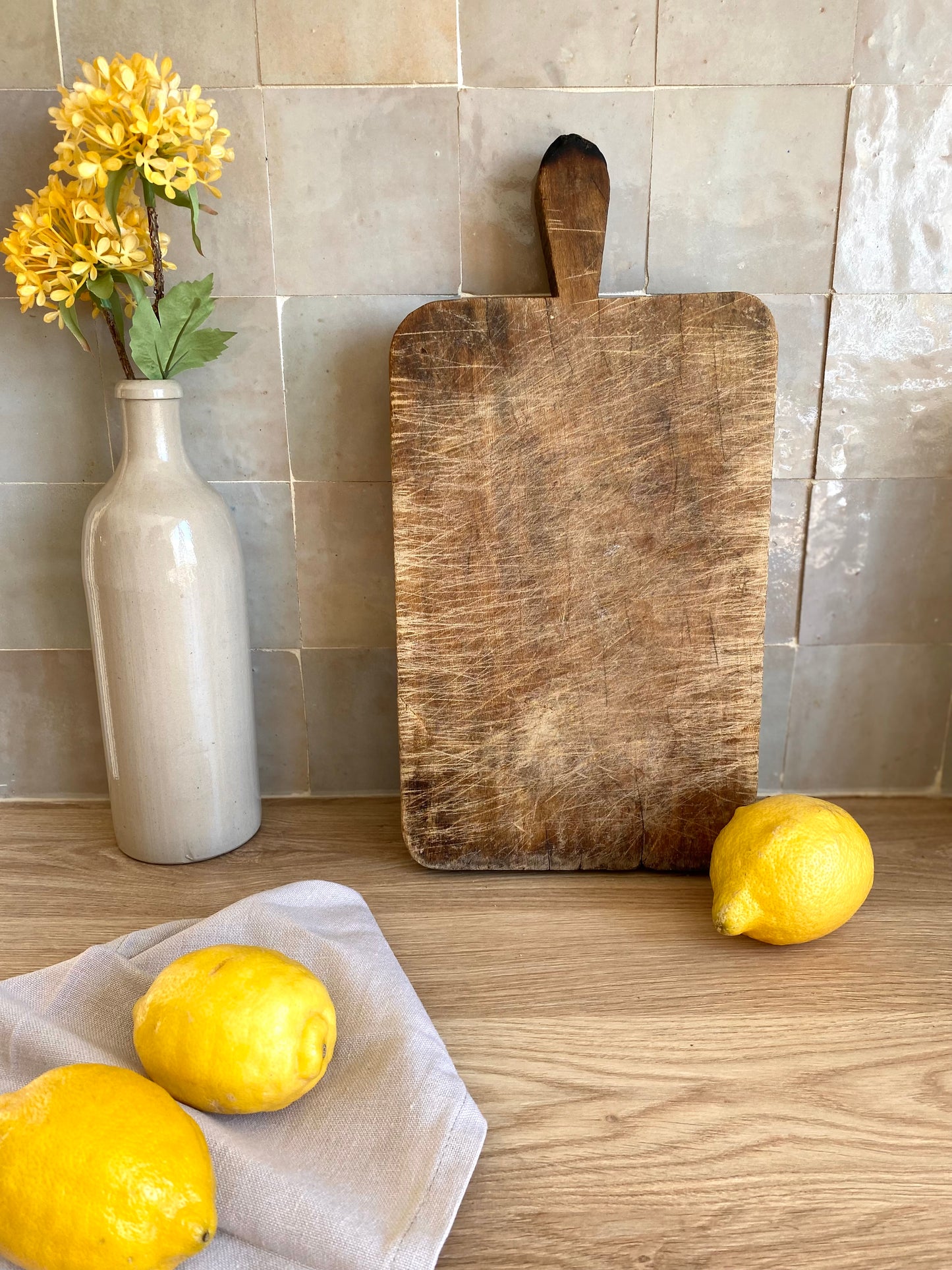 Planche à découper en bois ancien