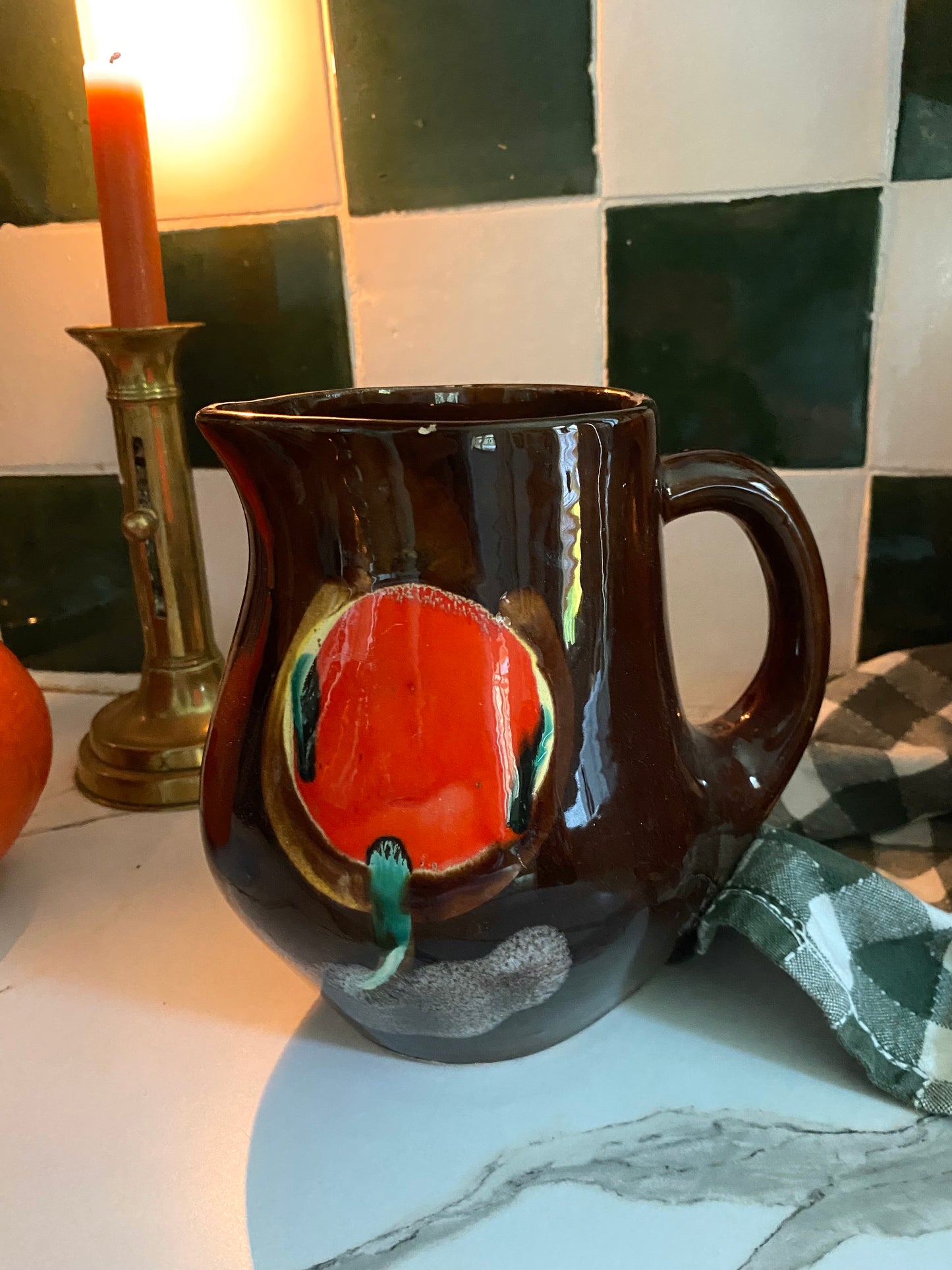 Duo de pichets en céramique ancienne