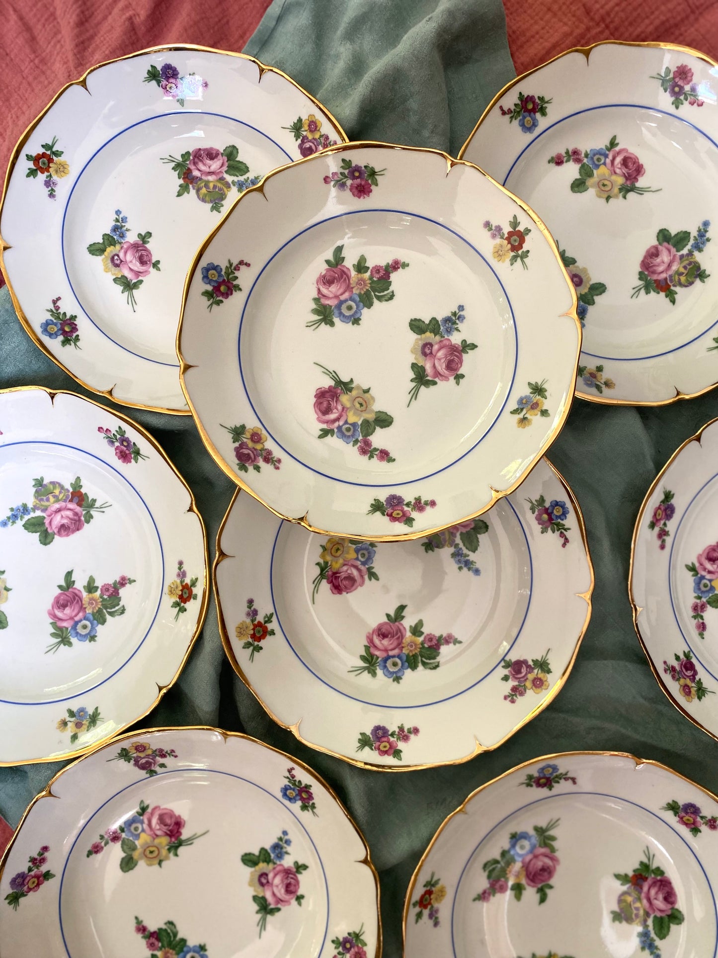 Assiettes creuses en Porcelaine de Foëcy - 1930