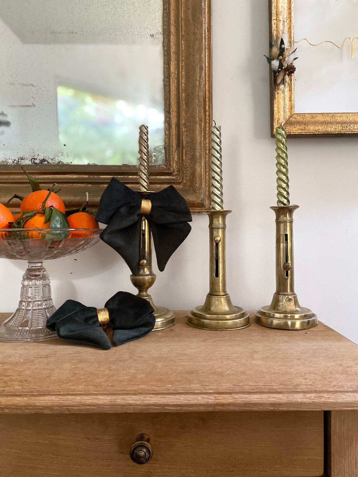 Bougeoir en laiton ancien