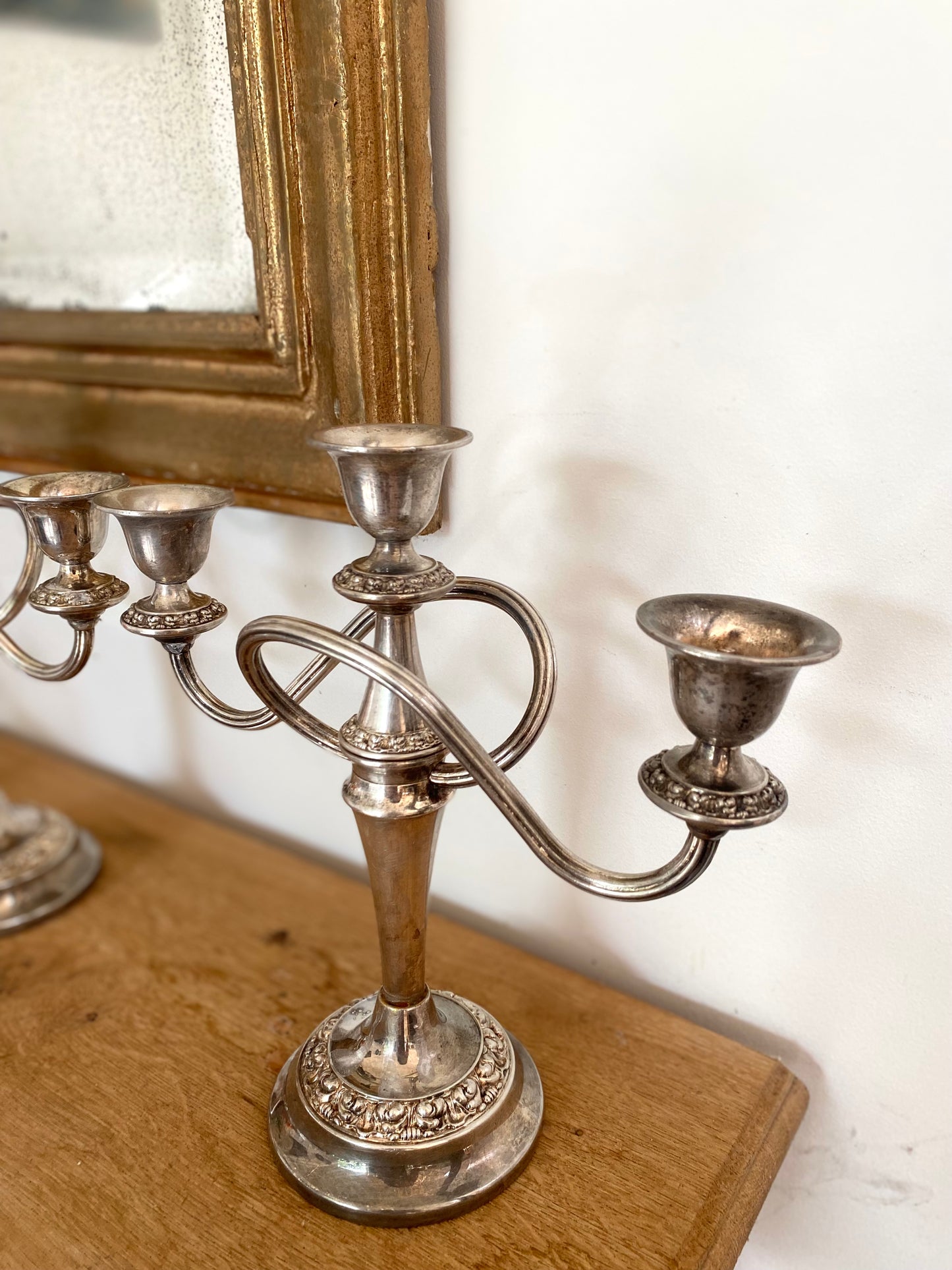 Paire de candélabres à trois branches