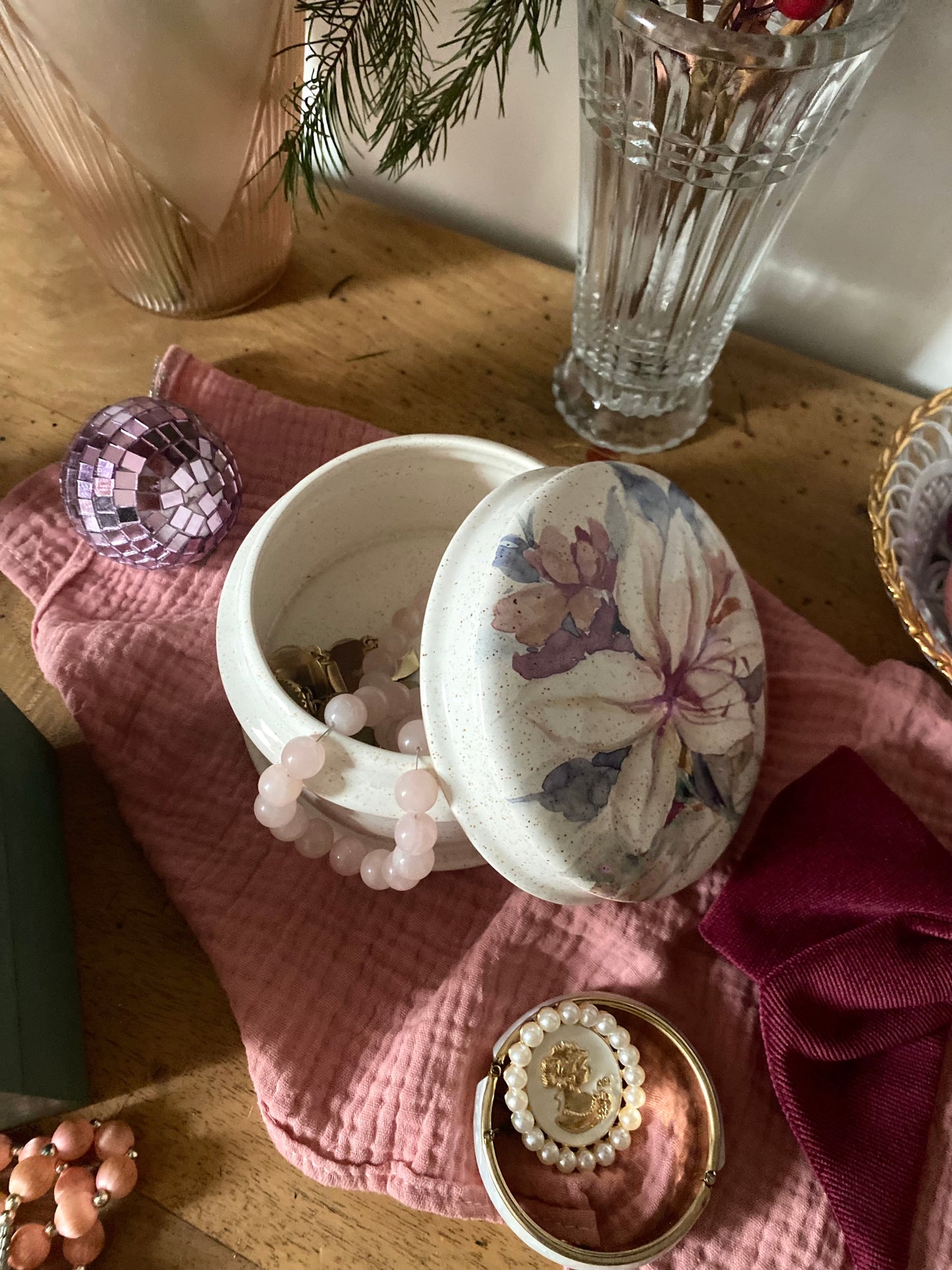 Boite à bijoux 1960 
en faïence de Roanne