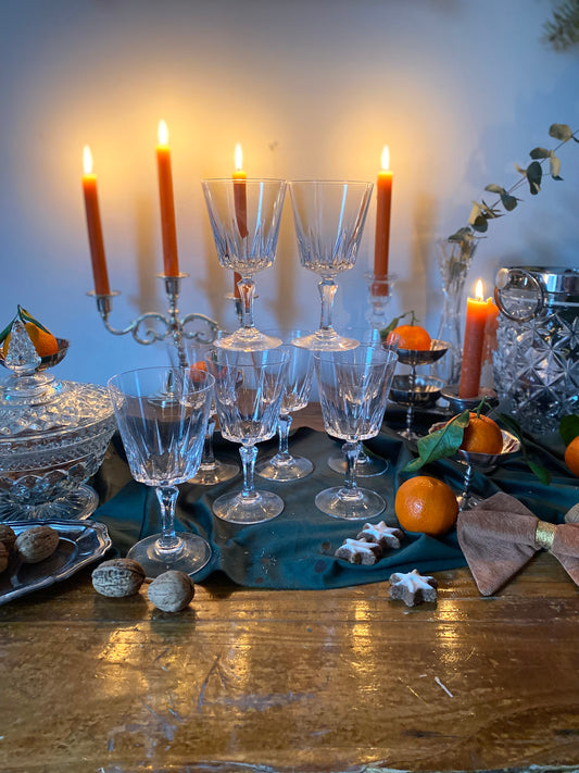 Verres en cristal ancien ciselé