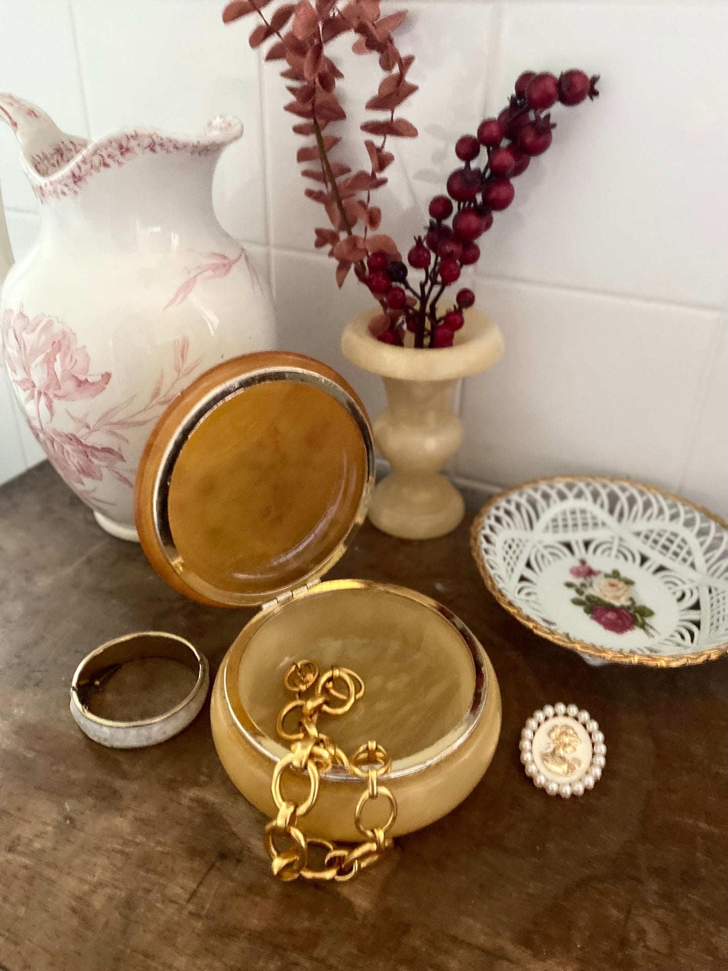 Boîte à bijoux en albâtre