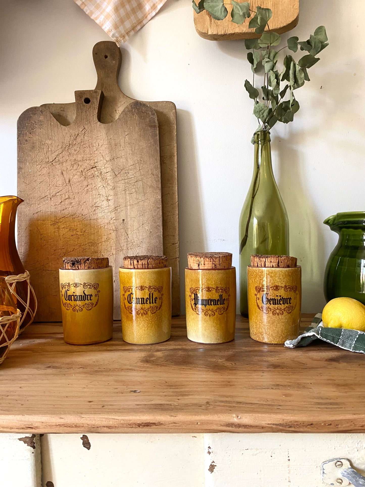 Série de pots à epices