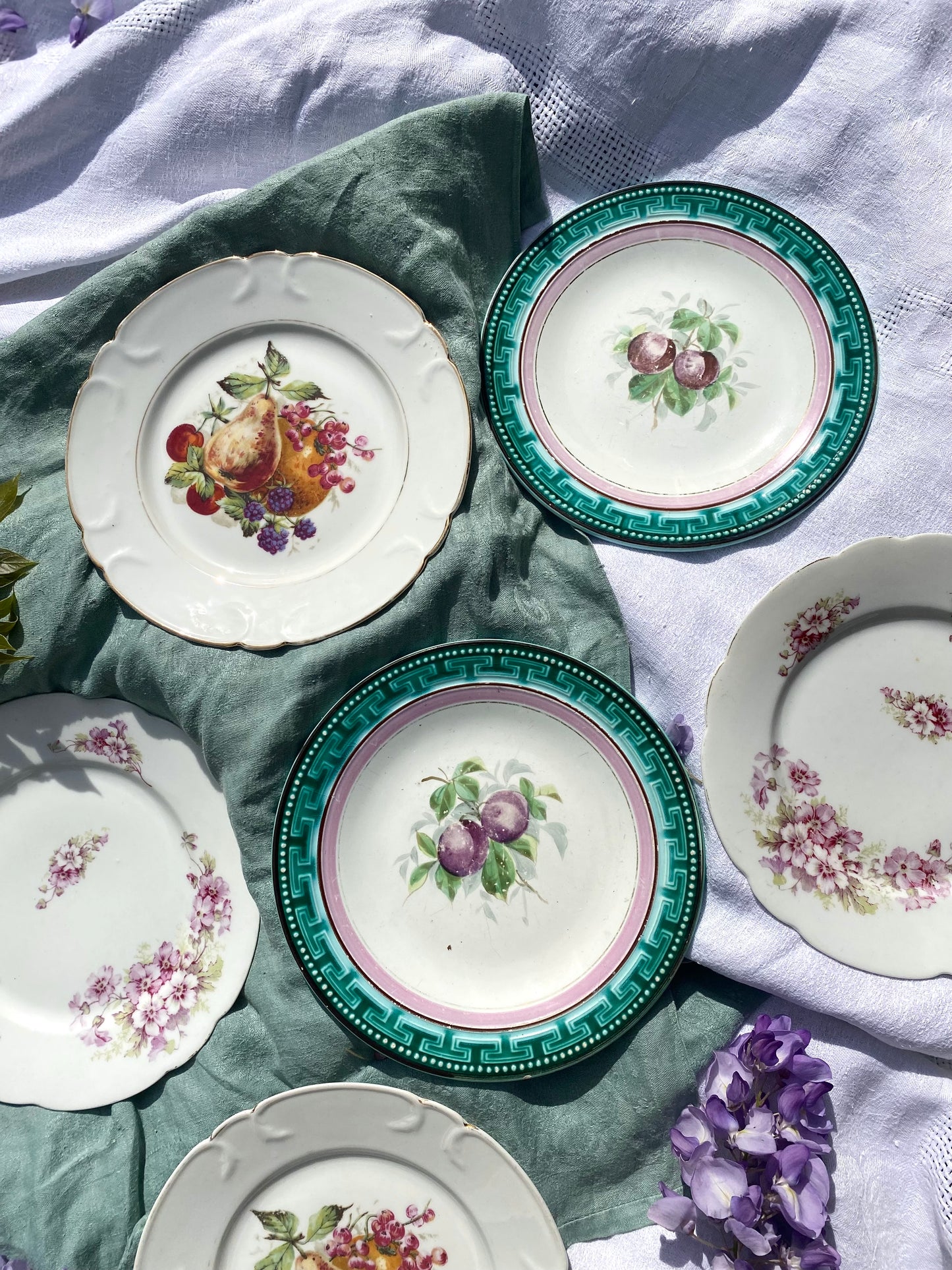 Assiettes à Dessert en faïence début XXe siècle