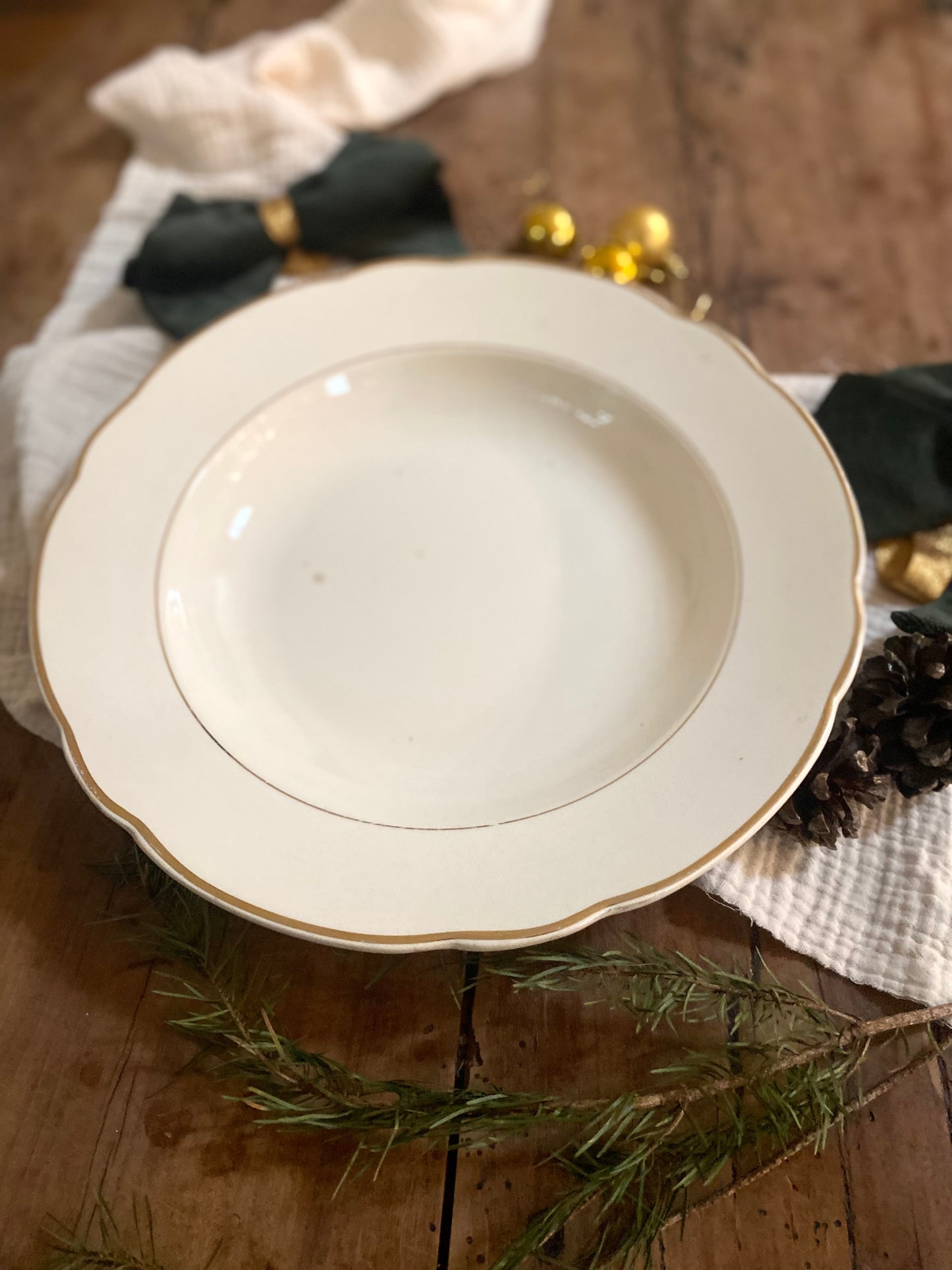 Plat de service creux