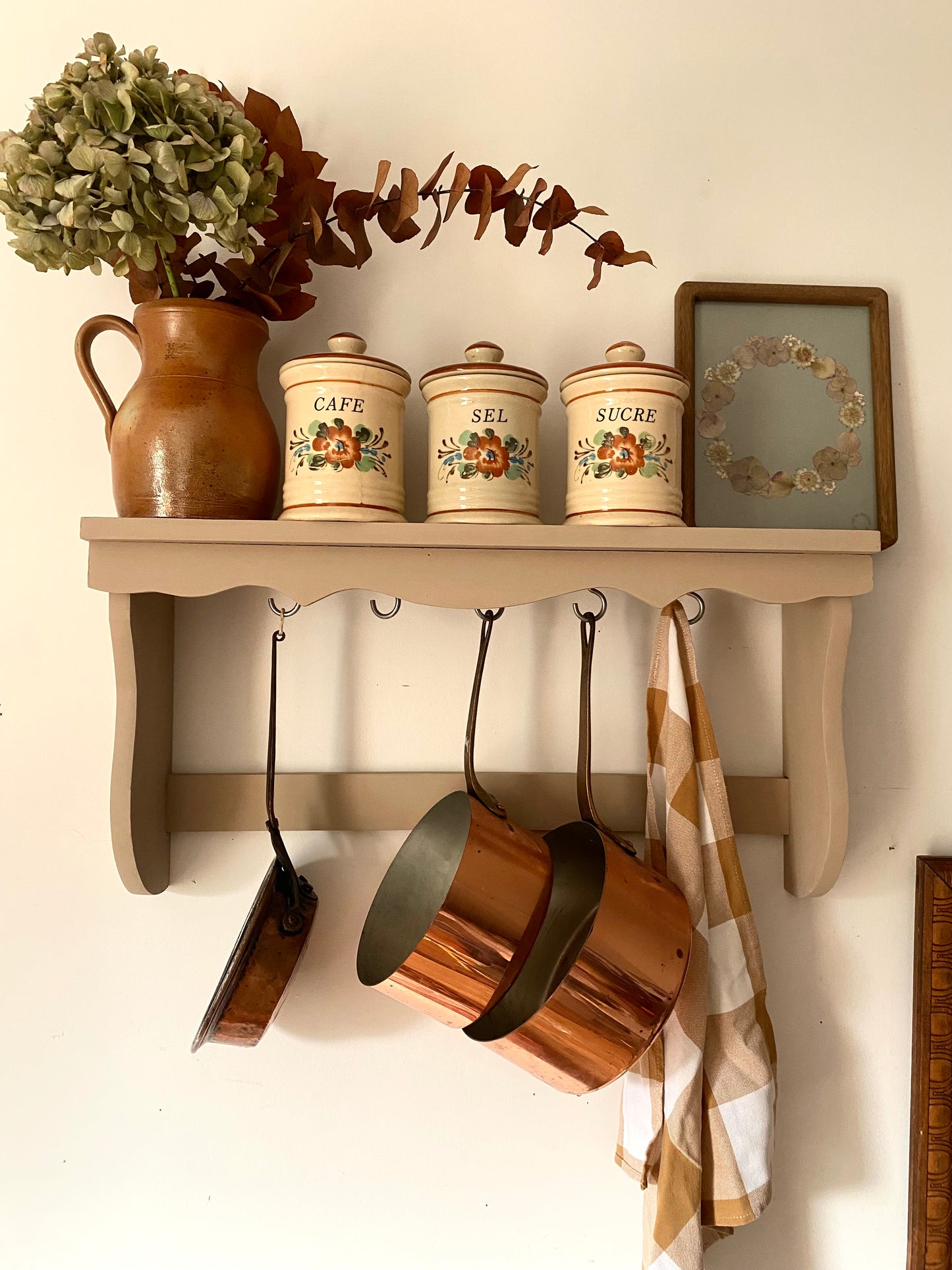 Étagère murale en bois ancien