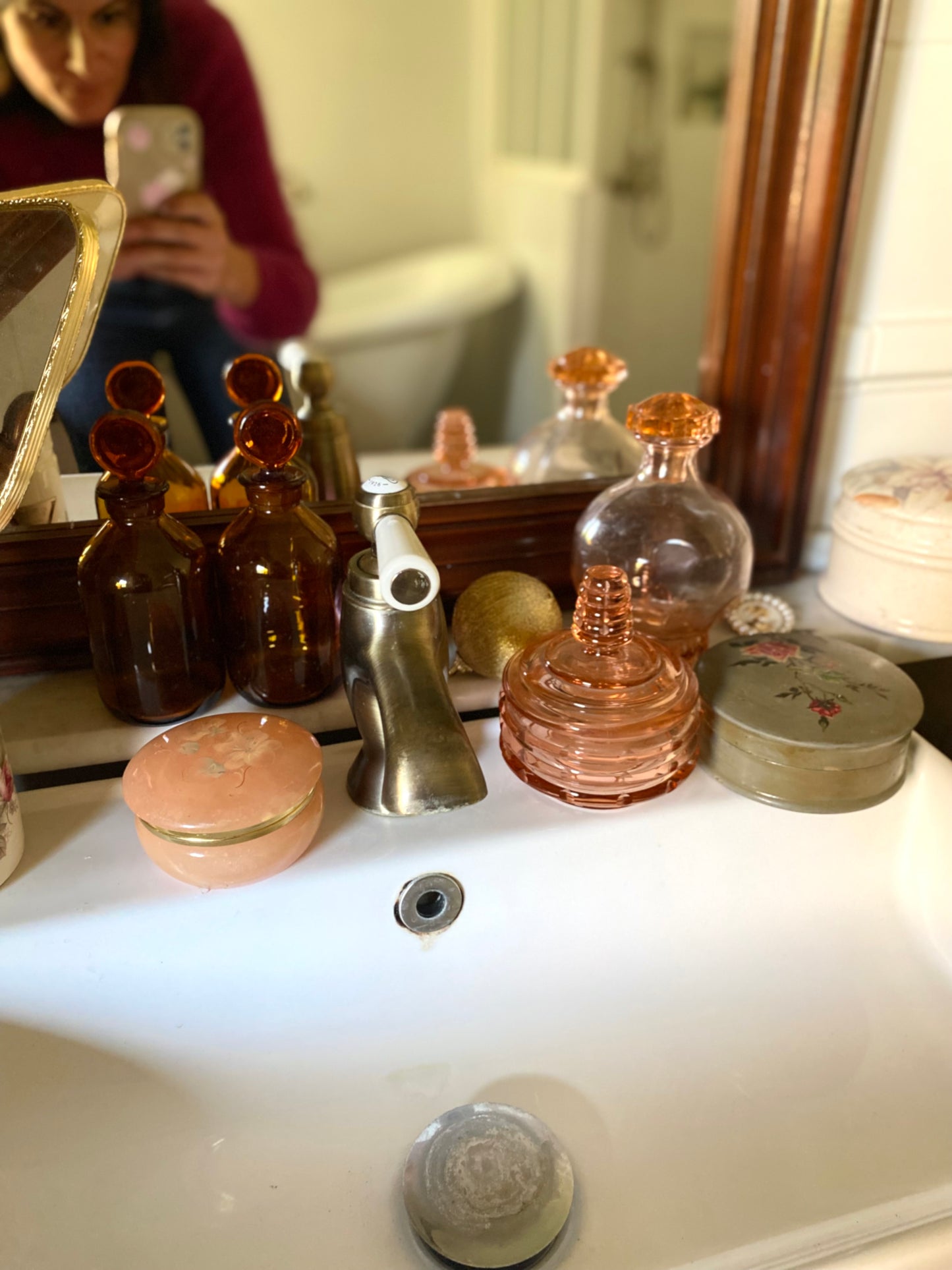 Alice / Boîte à bijoux en albâtre