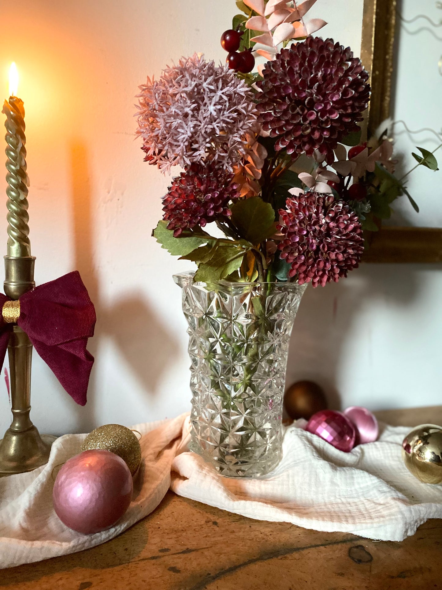 Vase en verre ciselé vintage
