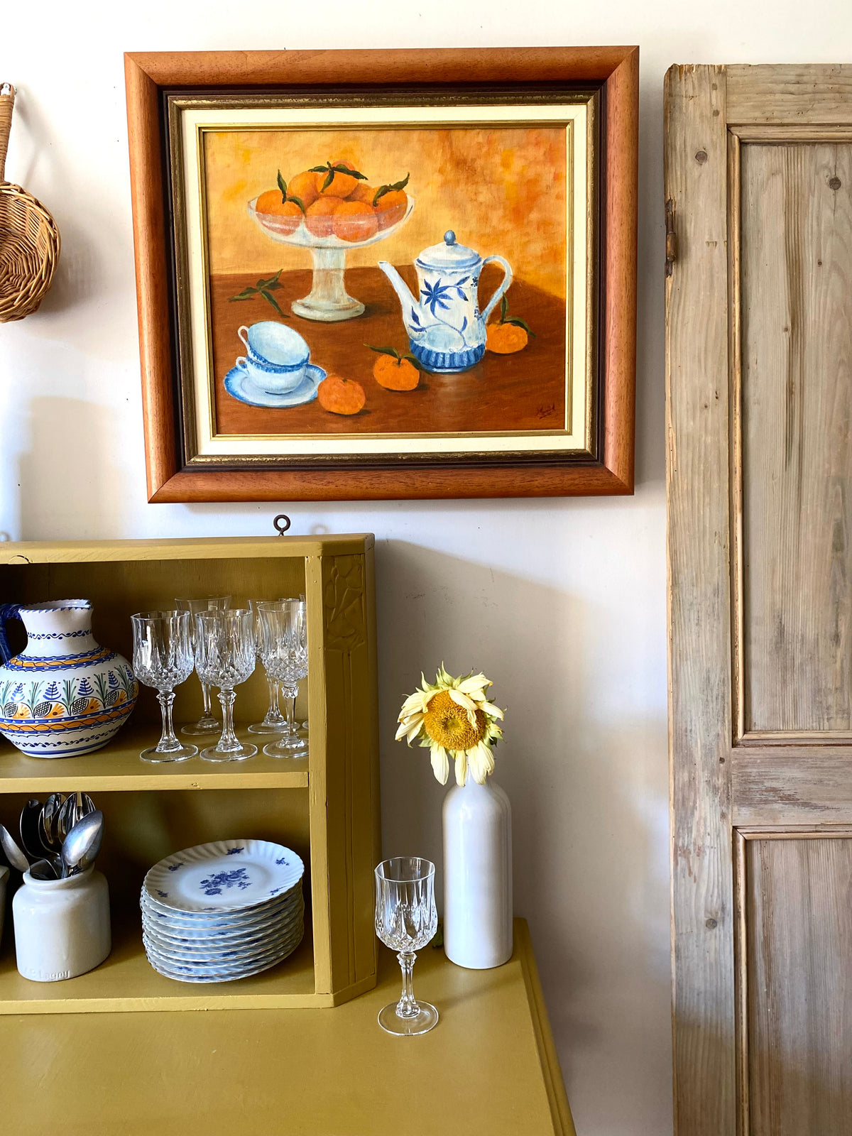 Tableau nature morte aux mandarines et faïence bleue, huile sur toile encadrée