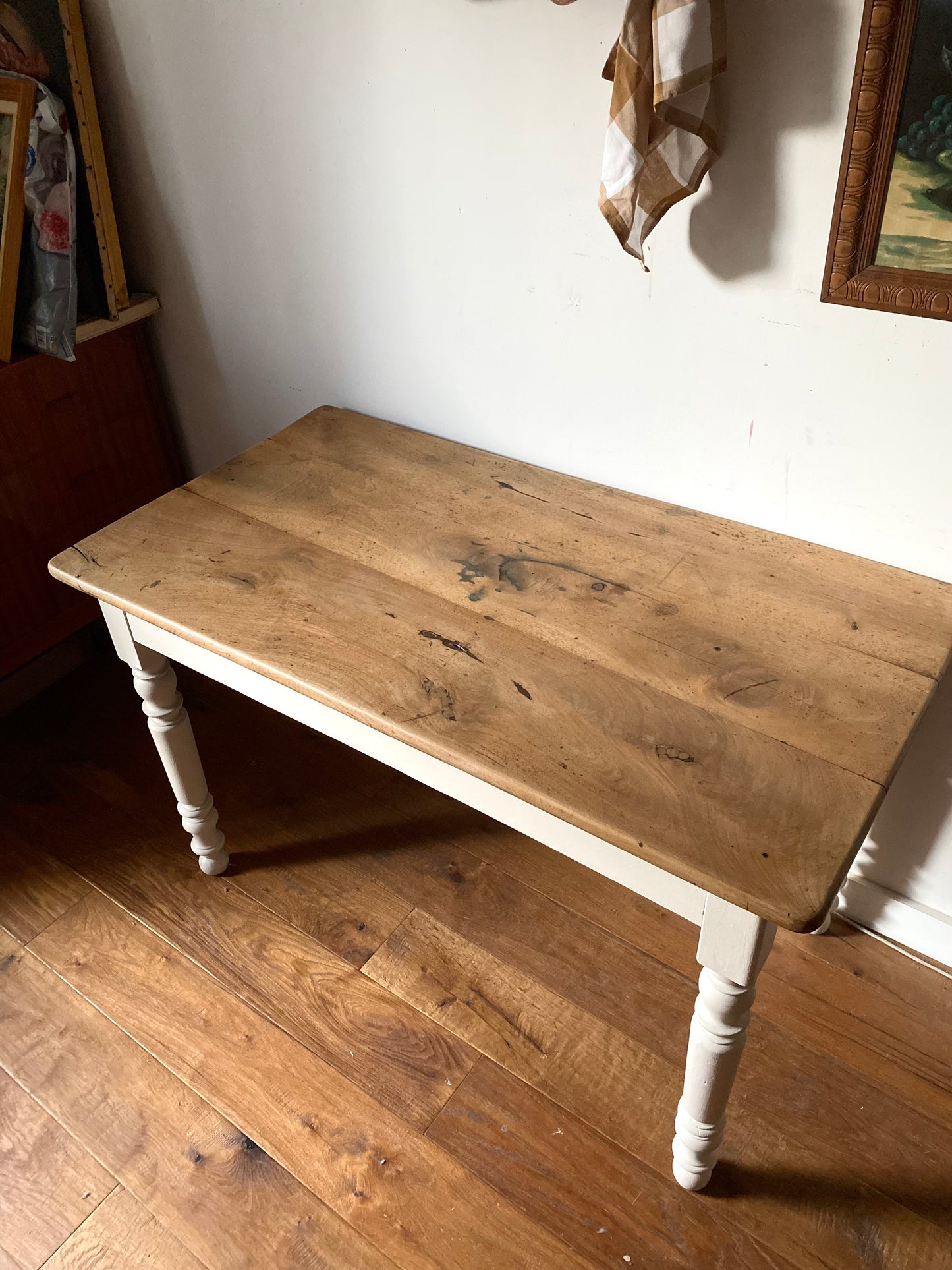Table ancienne en noyer