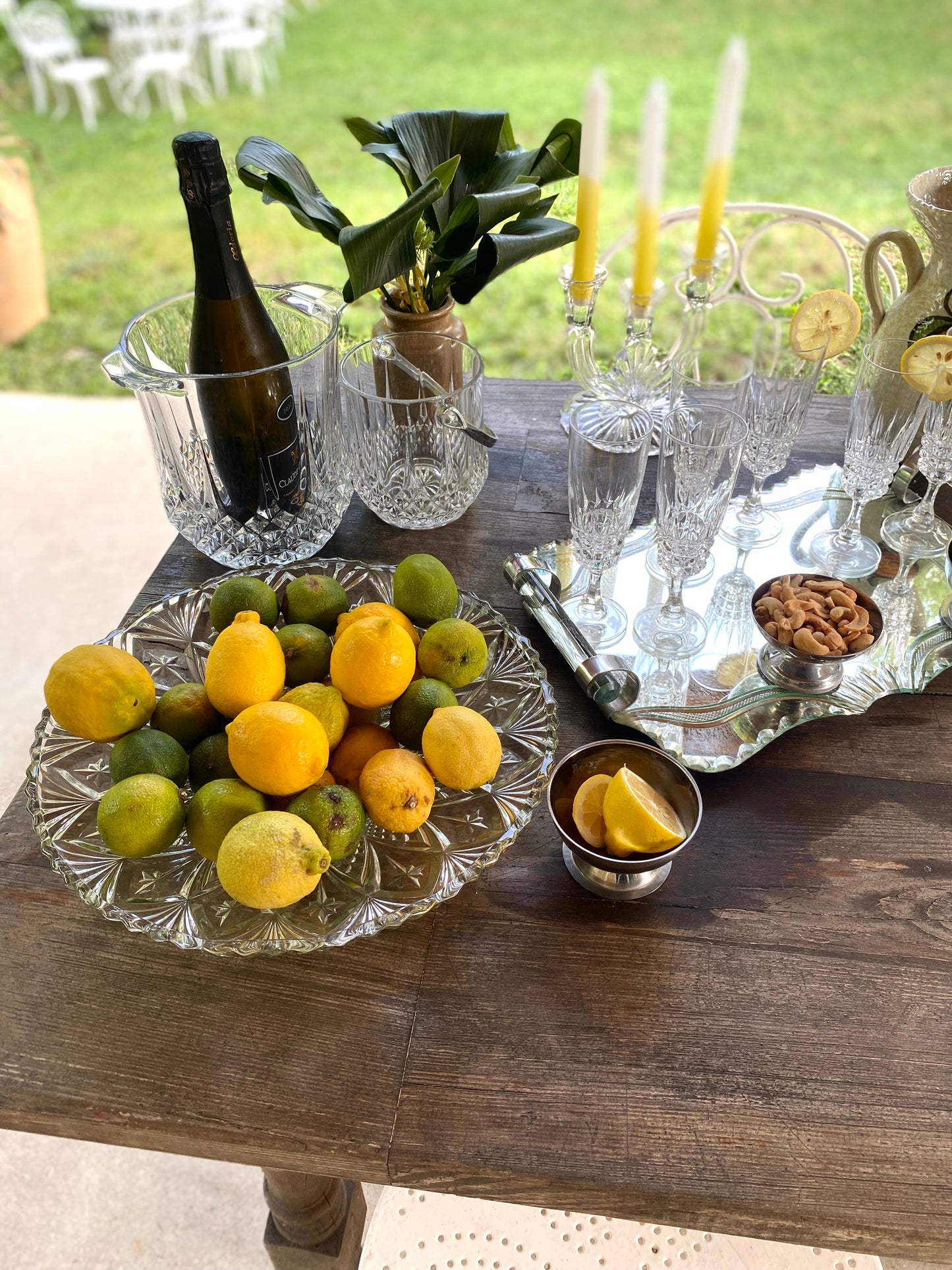 Coupe de présentation en verre taillé