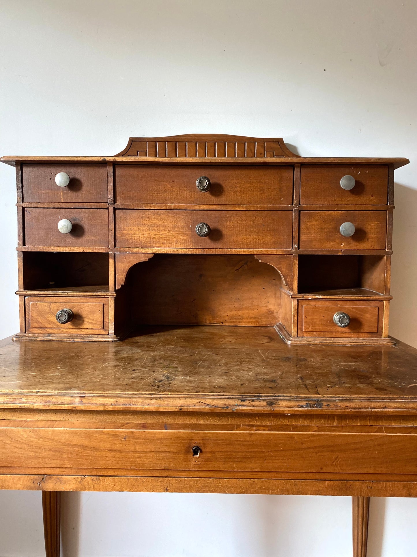 Bureau secrétaire en bois massif ancien