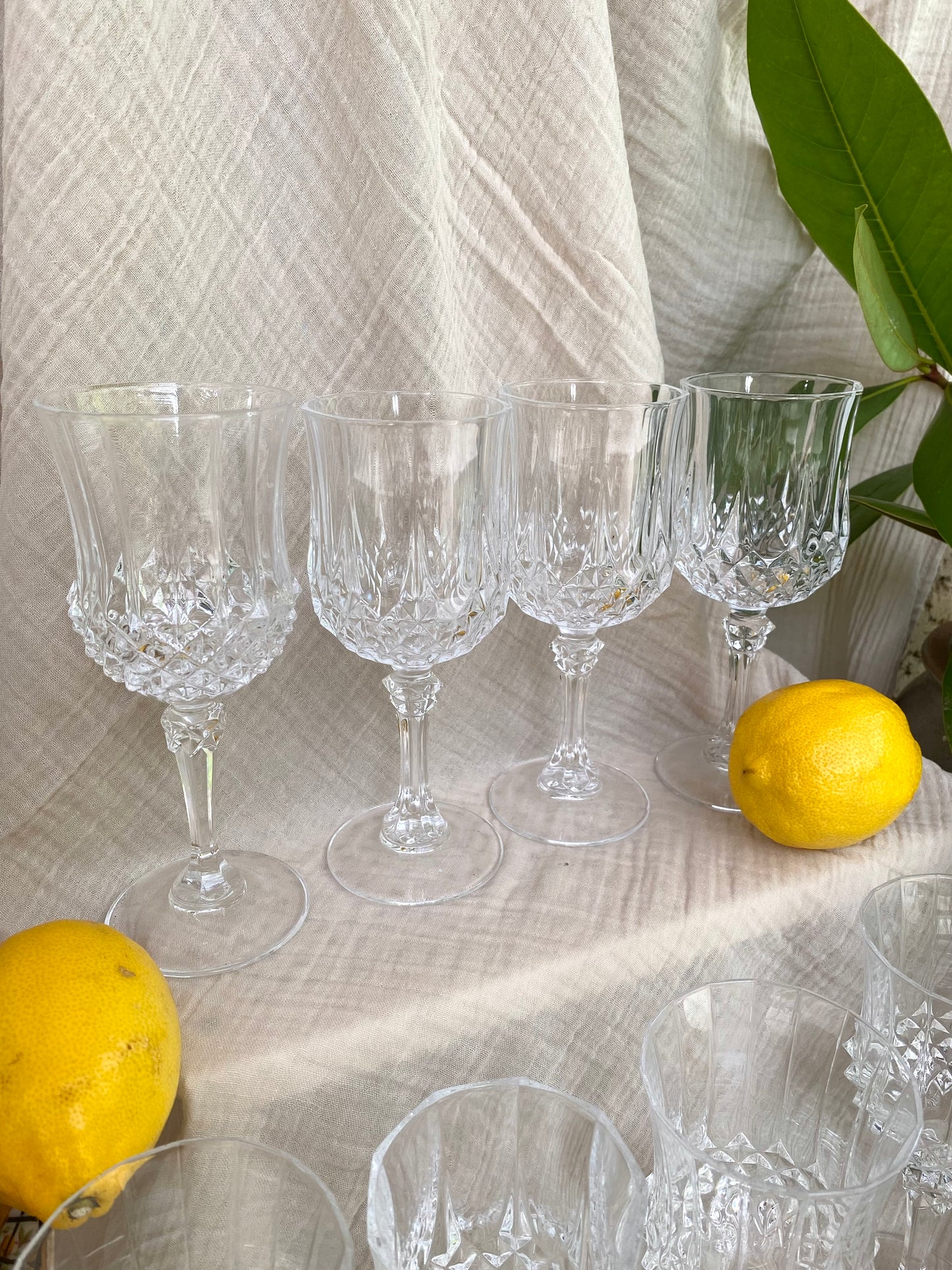 Service de verres à pied dépareillés