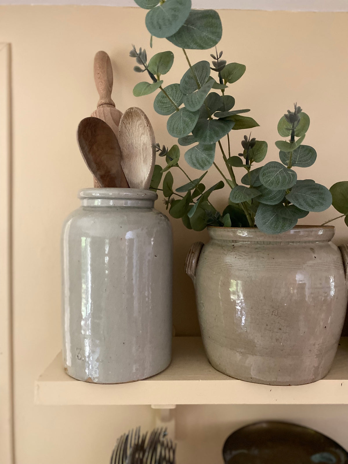 Pot en grès vernissé gris, début XXe siècle