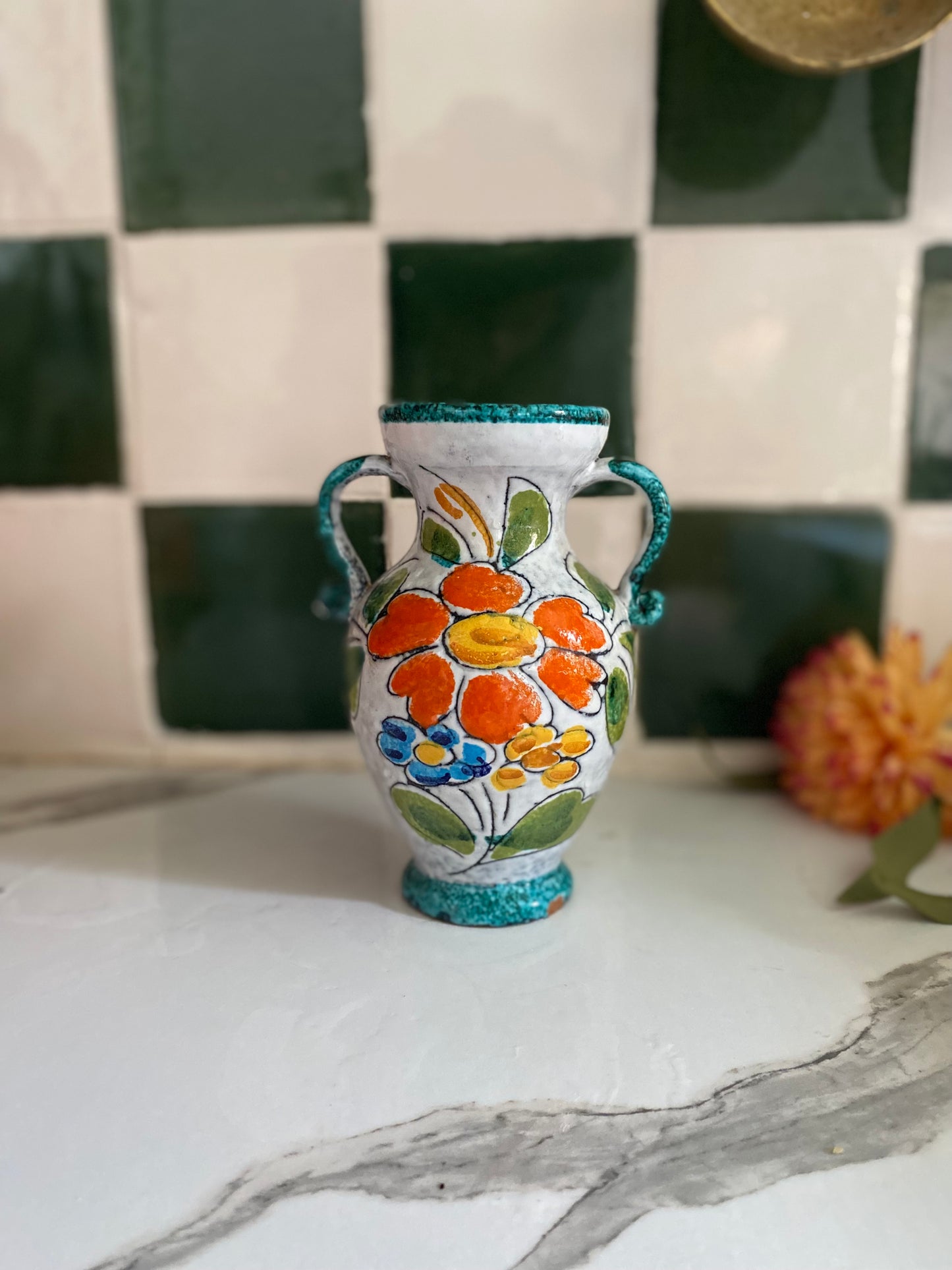 Soliflore en céramique ancienne